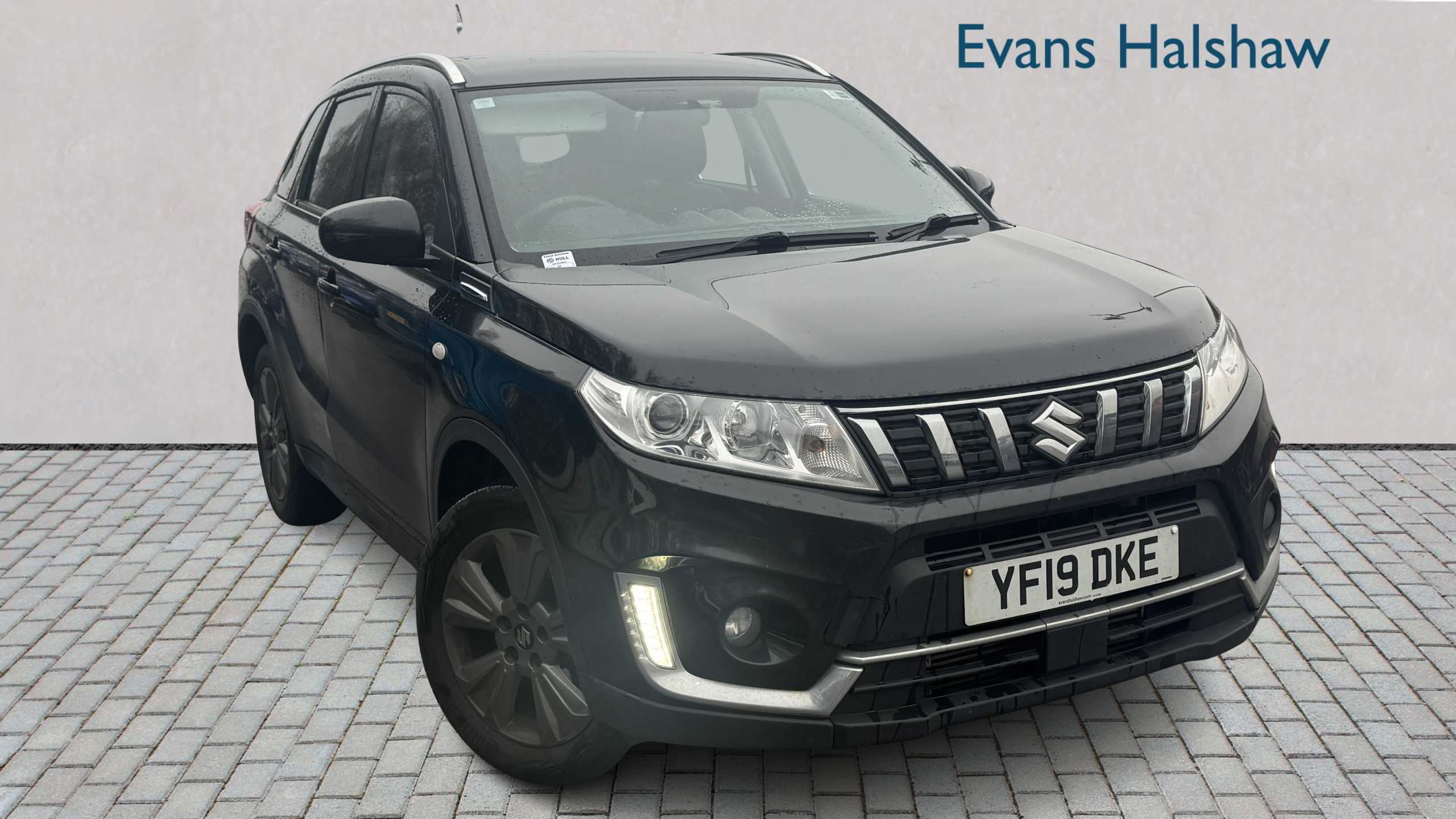 Main listing image - Suzuki Vitara