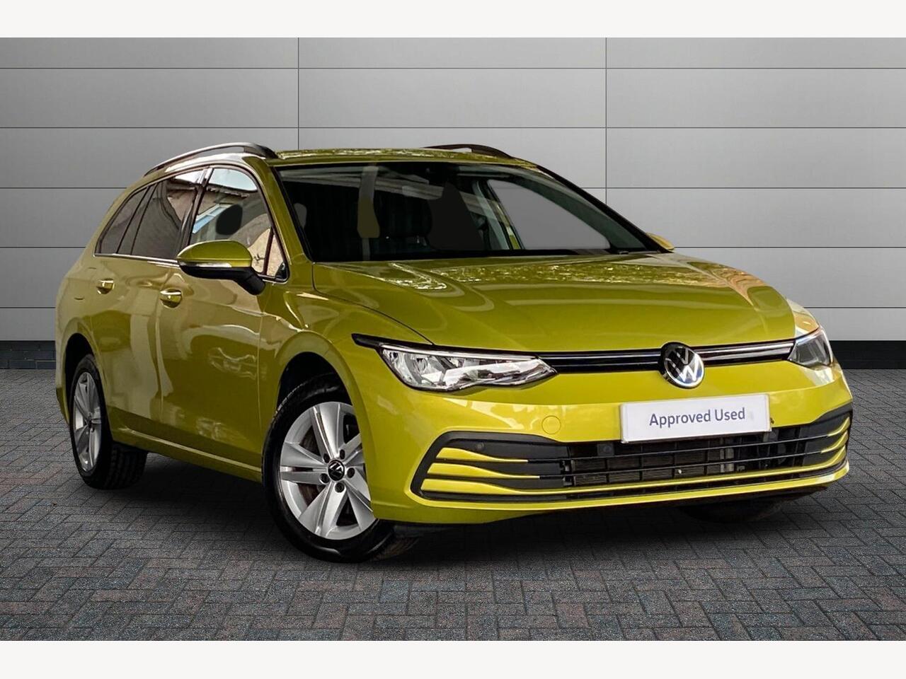 Main listing image - Volkswagen Golf Estate
