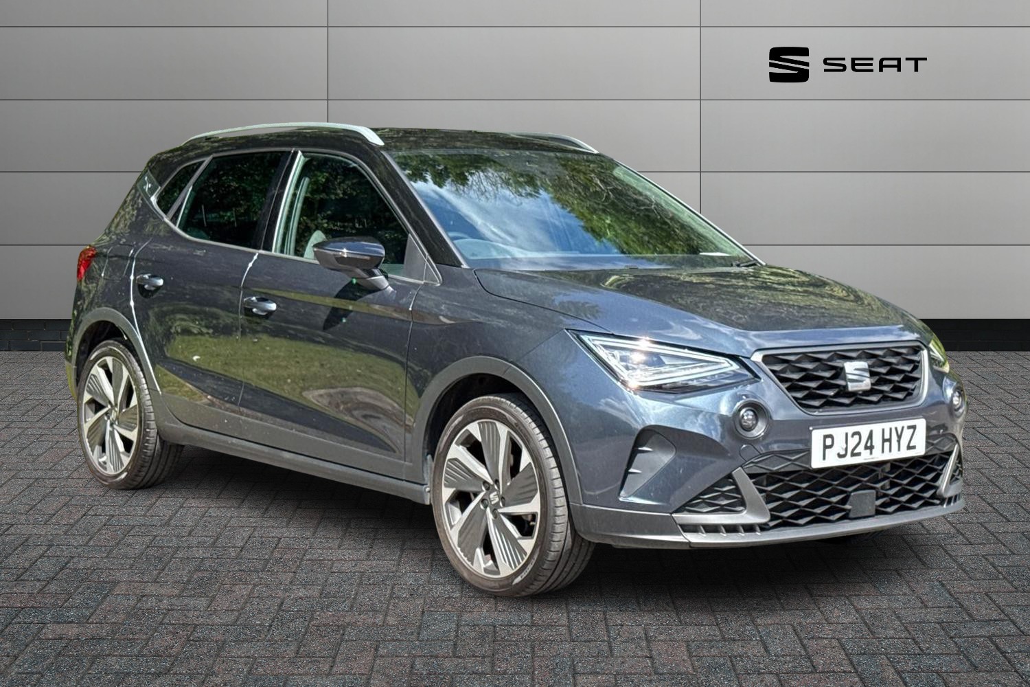 Main listing image - SEAT Arona