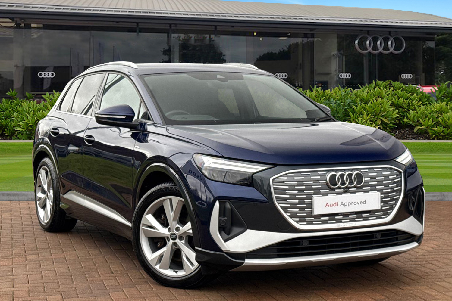 Main listing image - Audi Q4