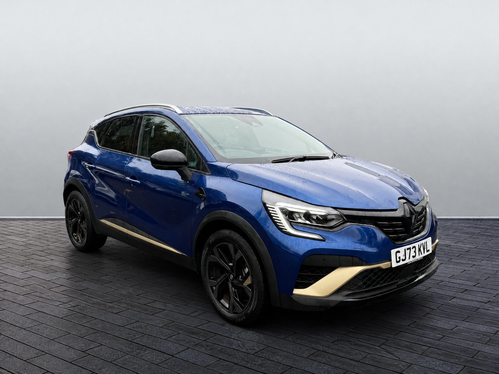 Main listing image - Renault Captur