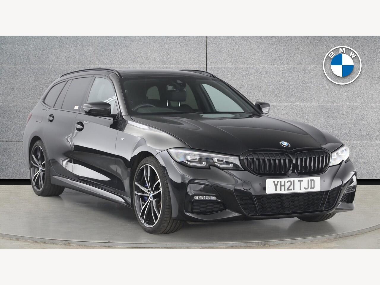 Main listing image - BMW 3 Series Touring
