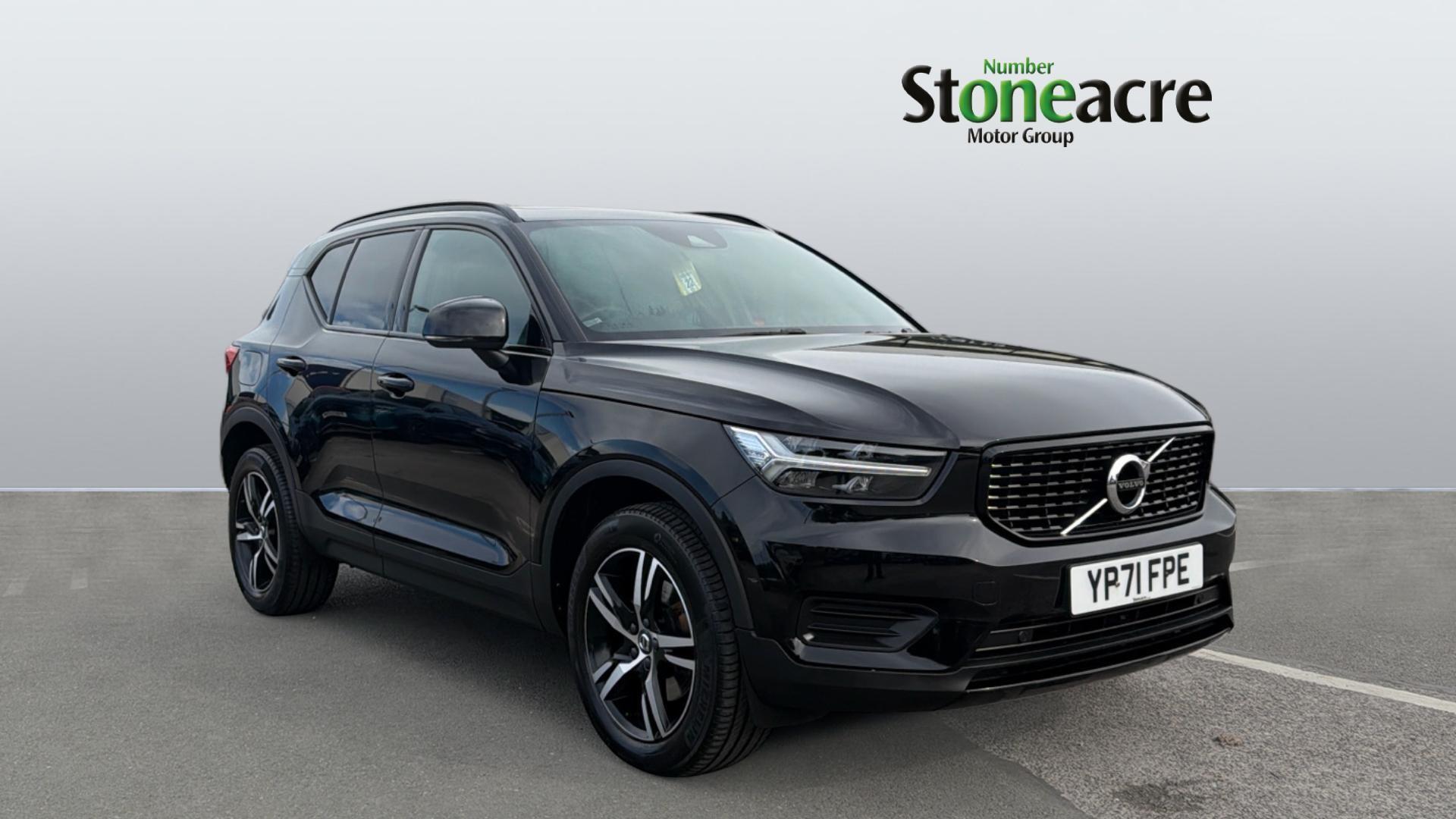 Main listing image - Volvo XC40