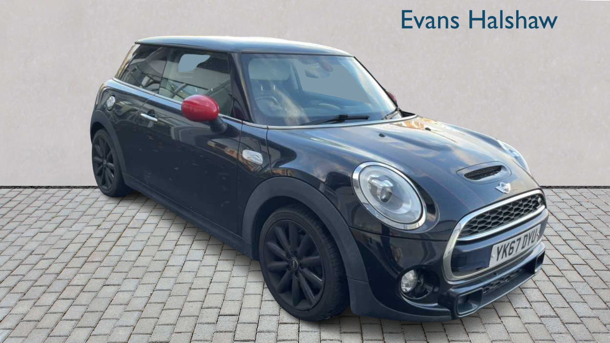 Main listing image - MINI Hatchback