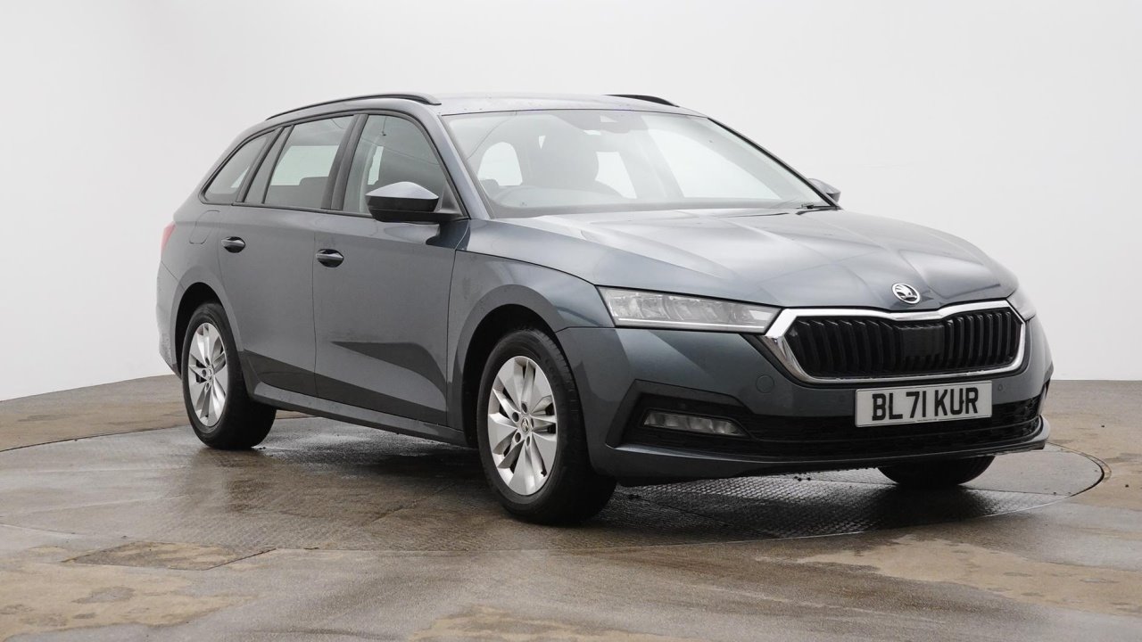 Main listing image - Skoda Octavia Estate