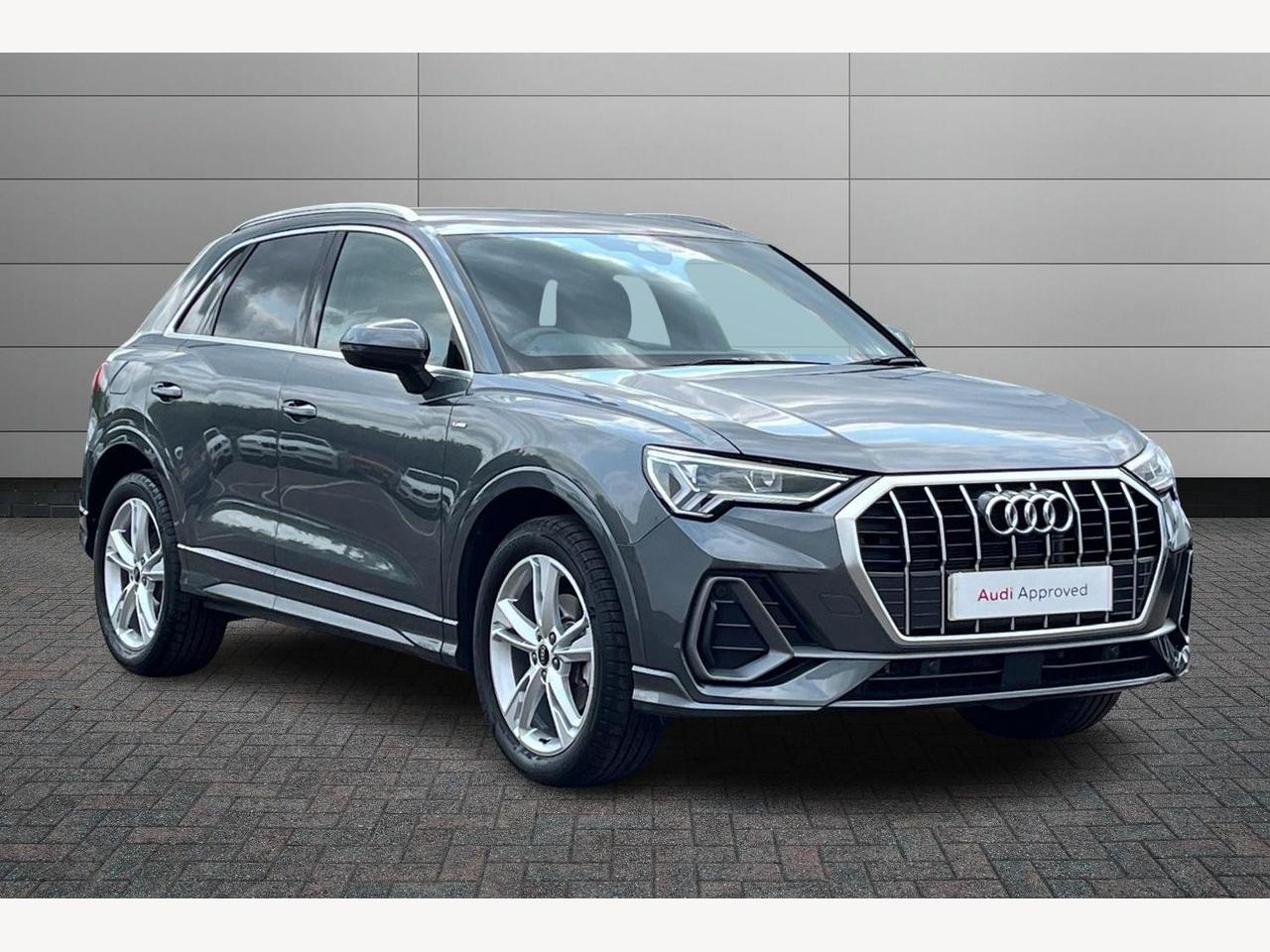 Main listing image - Audi Q3
