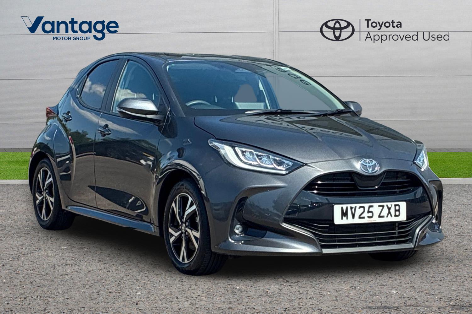 Main listing image - Toyota Yaris