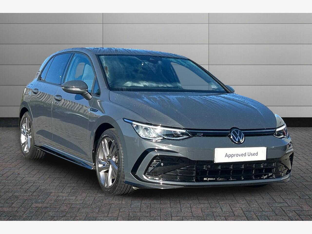 Main listing image - Volkswagen Golf