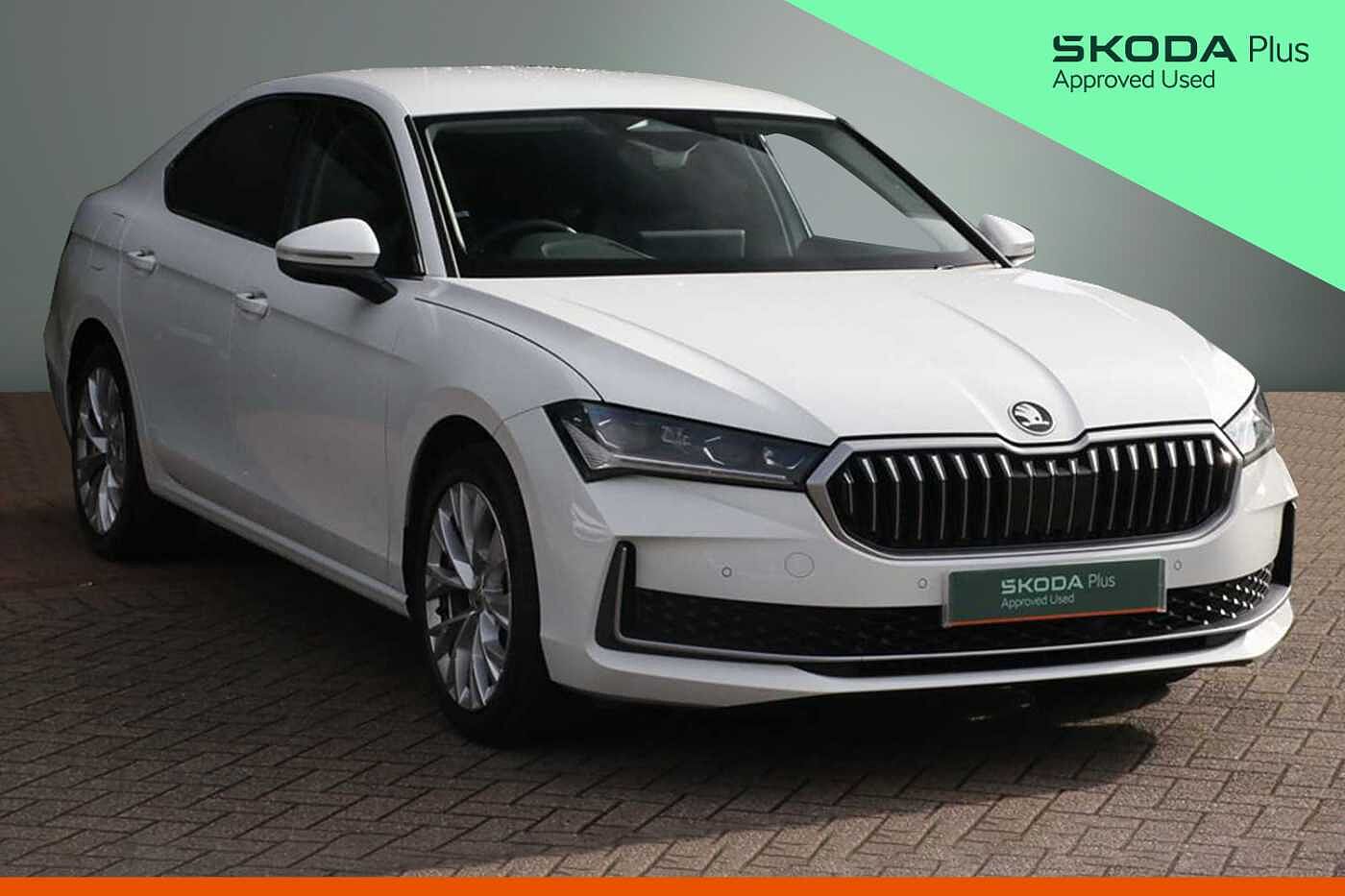 Main listing image - Skoda Superb