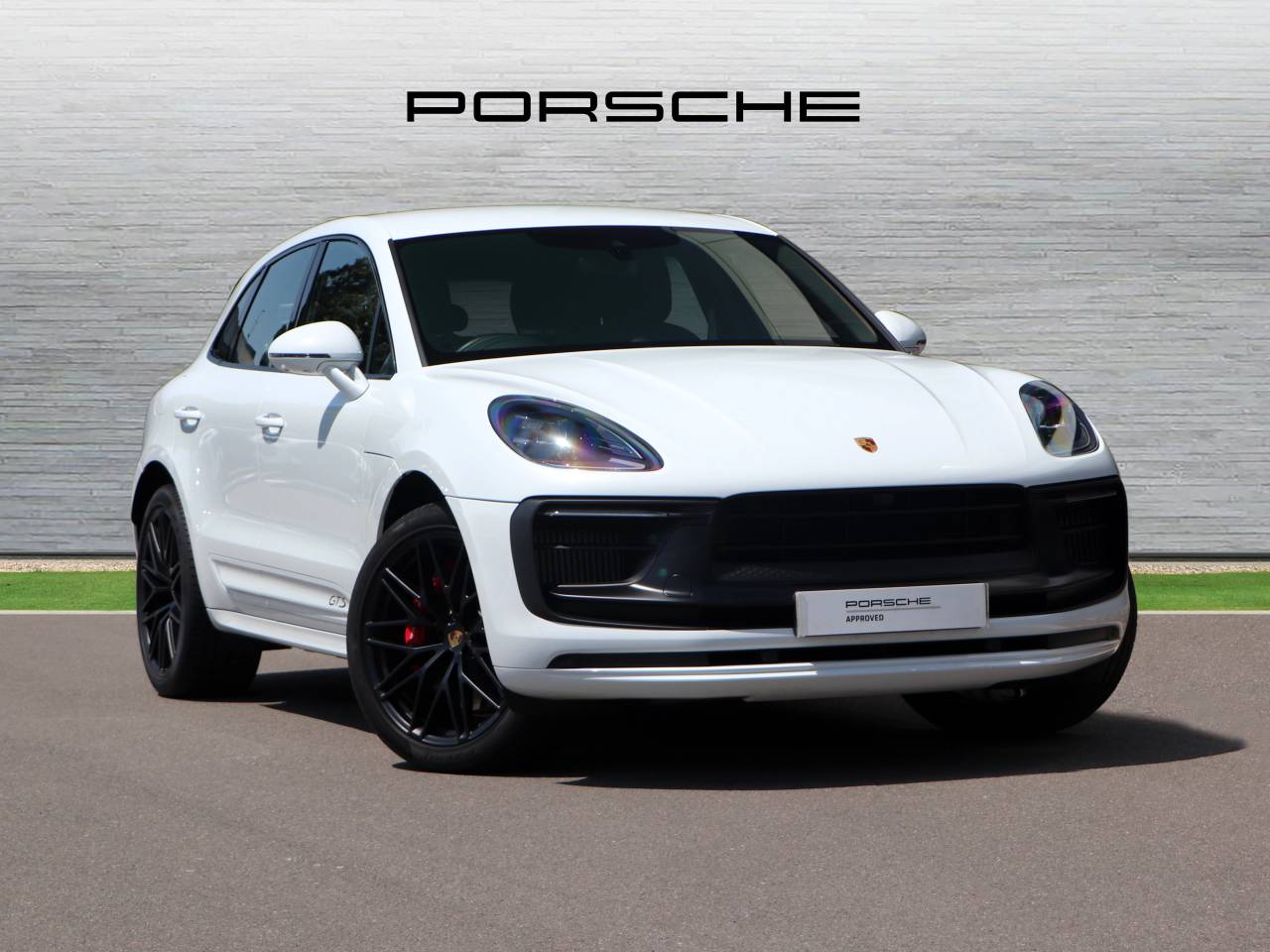 Main listing image - Porsche Macan