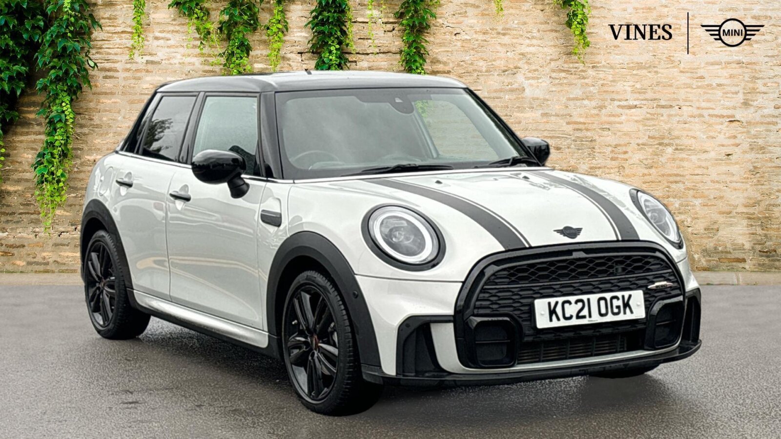 Main listing image - MINI Hatchback 5dr