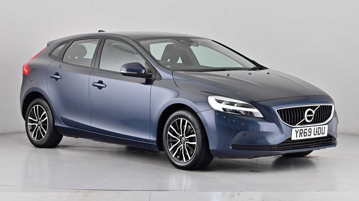 Main listing image - Volvo V40