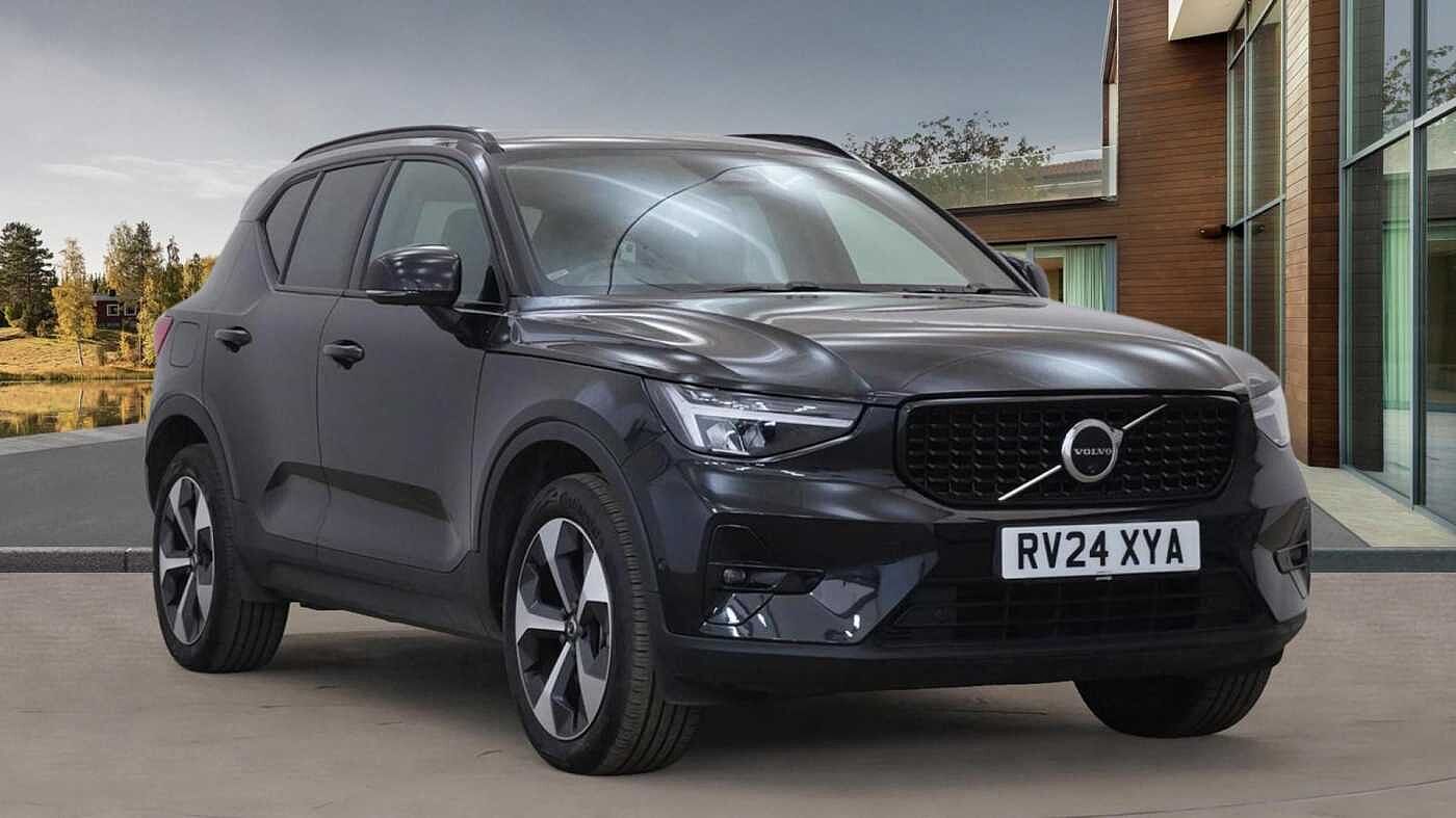 Main listing image - Volvo XC40