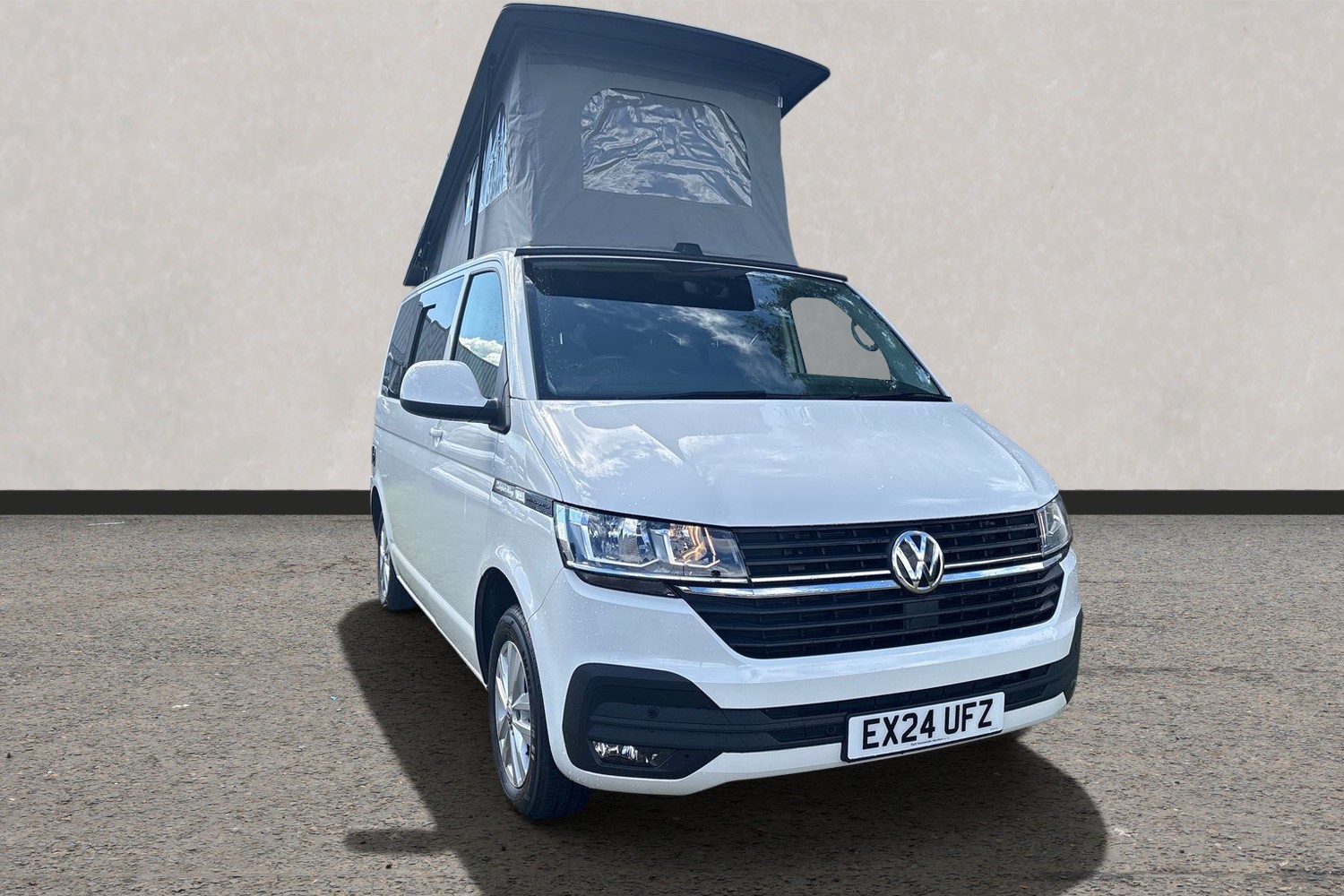 Main listing image - Volkswagen Transporter