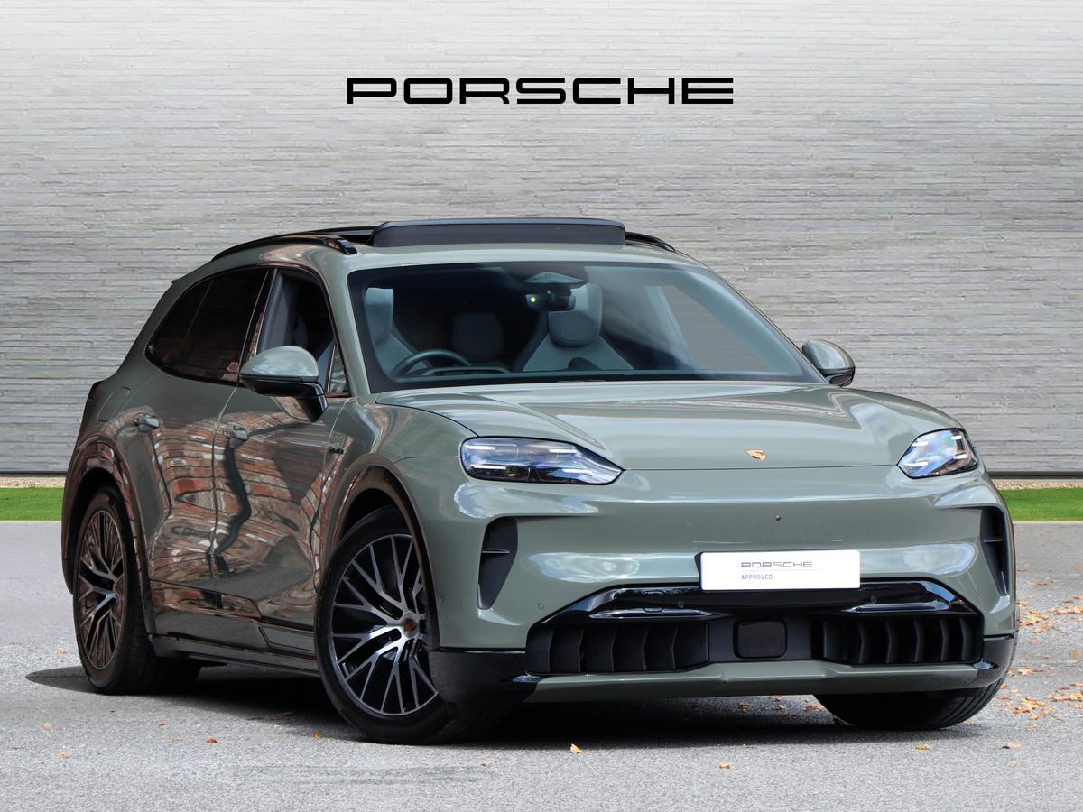 Main listing image - Porsche Cayenne Electric