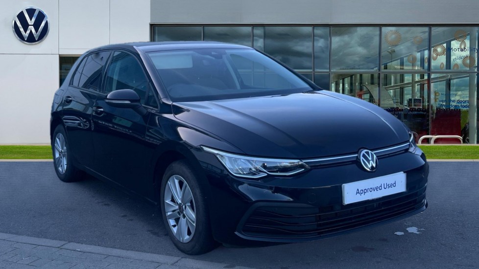 Main listing image - Volkswagen Golf