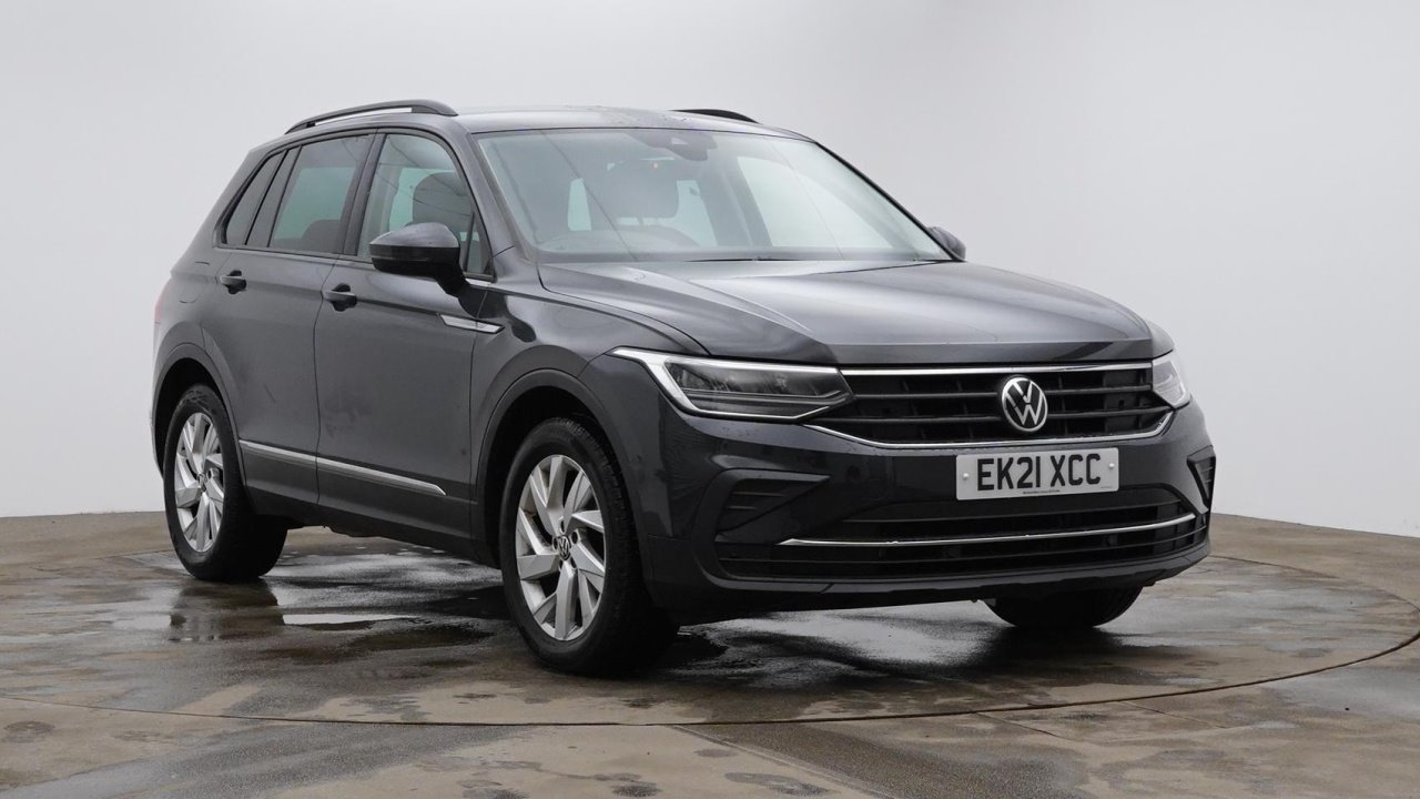 Main listing image - Volkswagen Tiguan