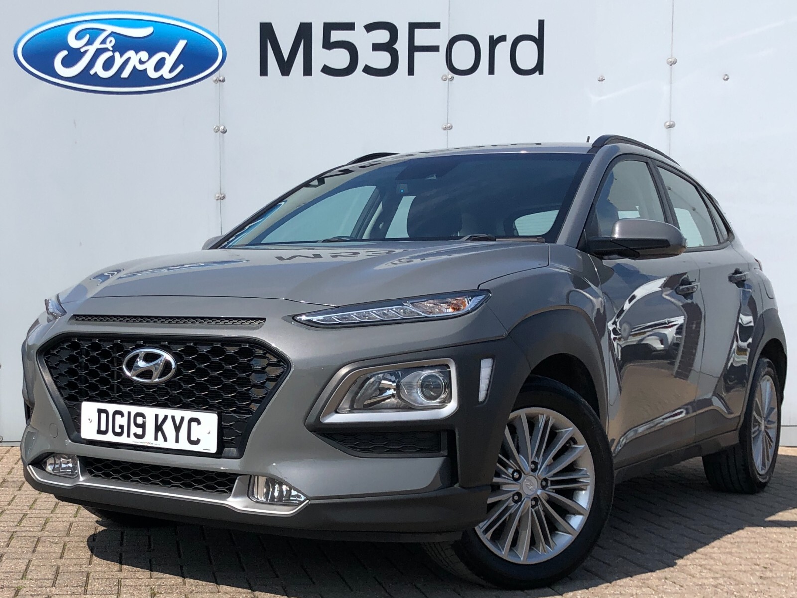 Main listing image - Hyundai Kona