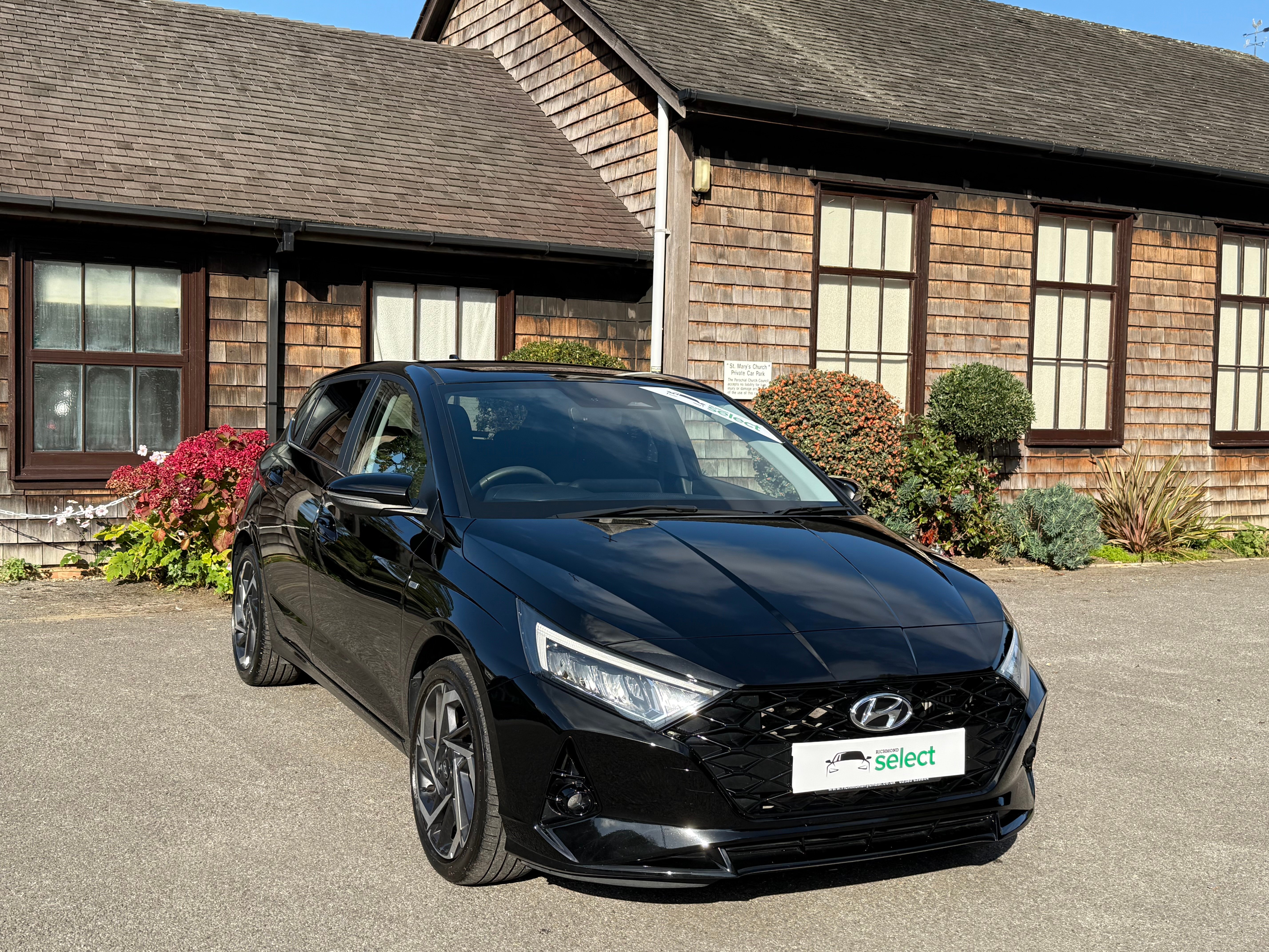 Main listing image - Hyundai i20