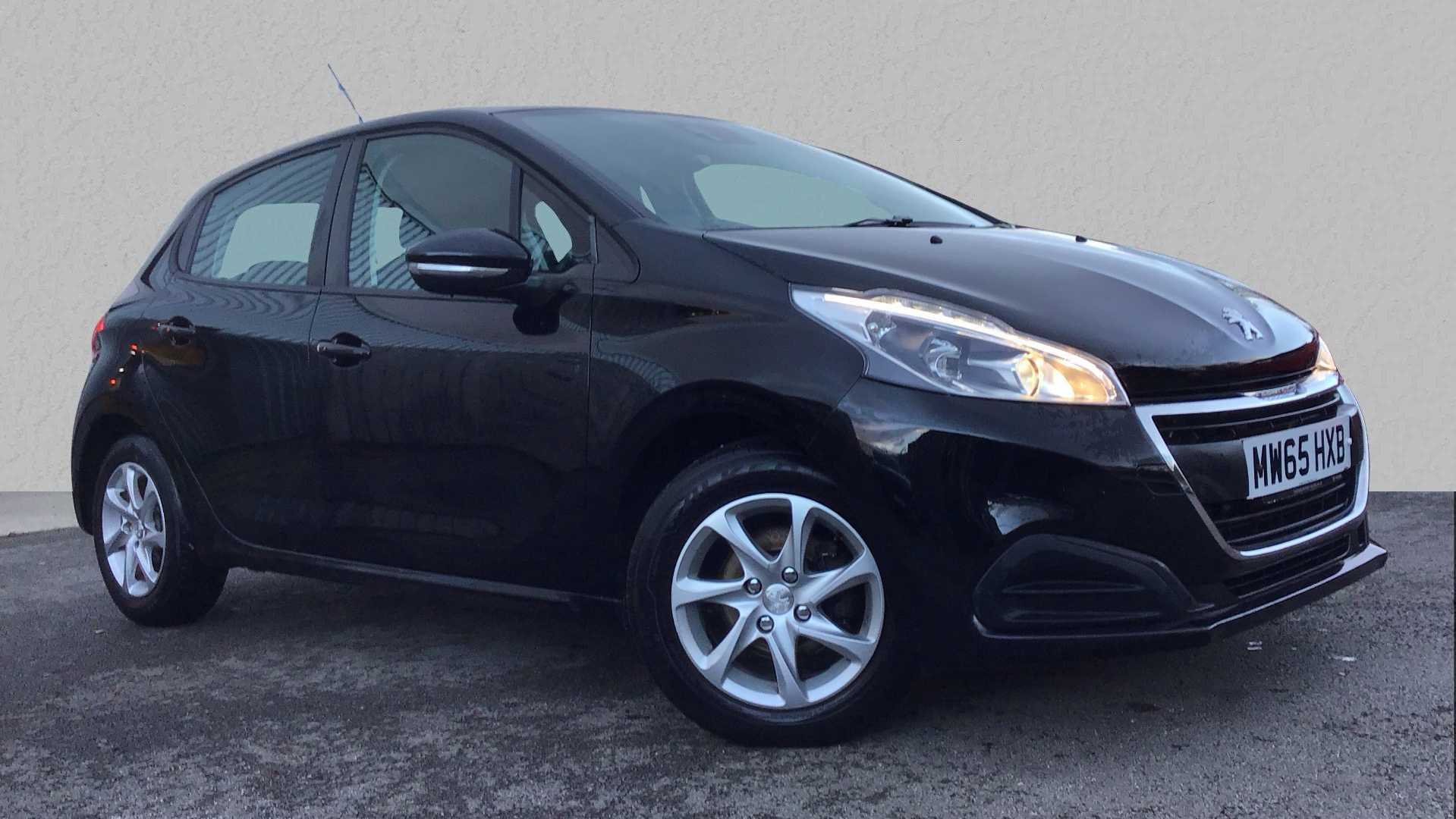 Main listing image - Peugeot 208