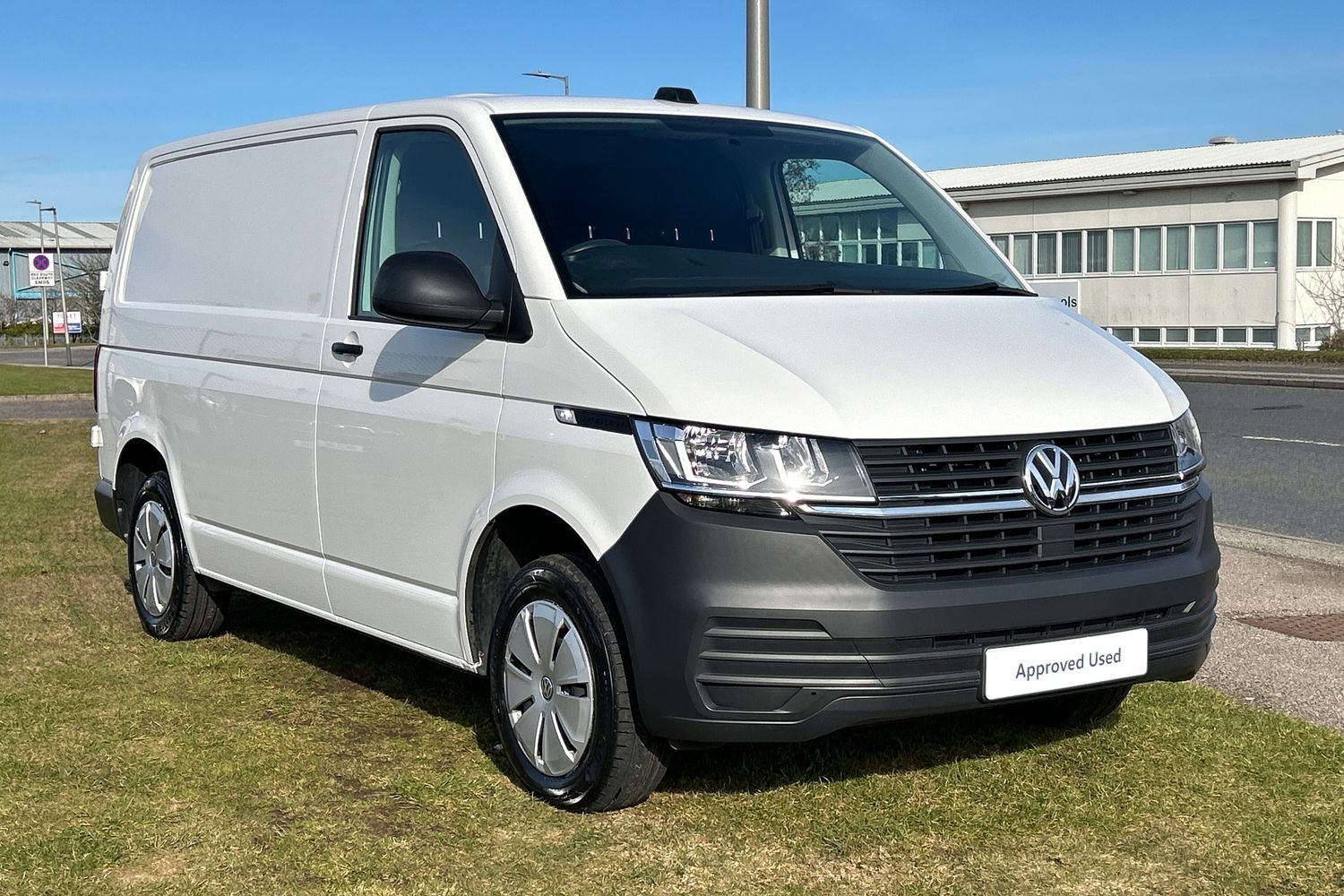 Main listing image - Volkswagen Transporter