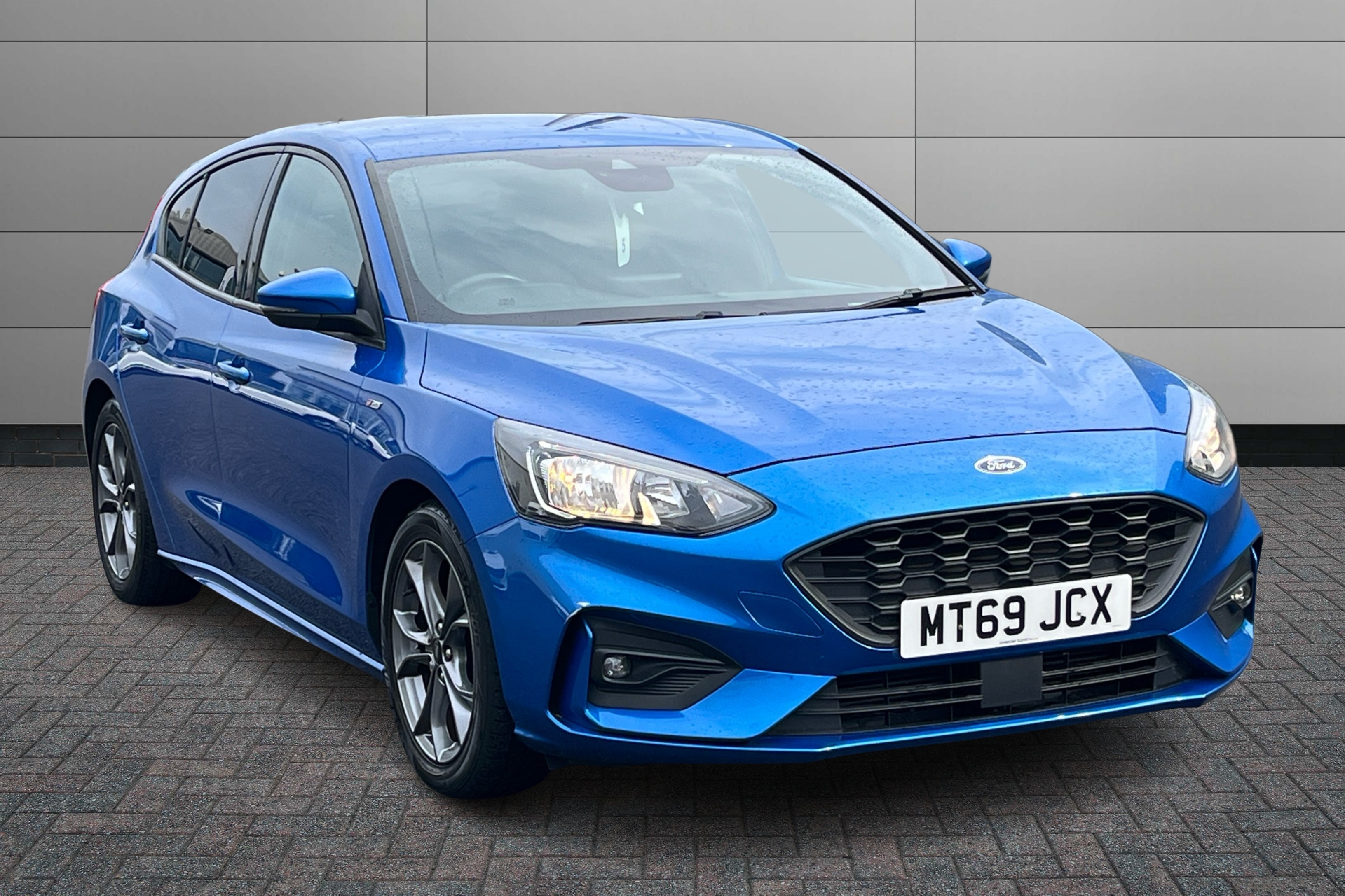 Main listing image - Ford Focus