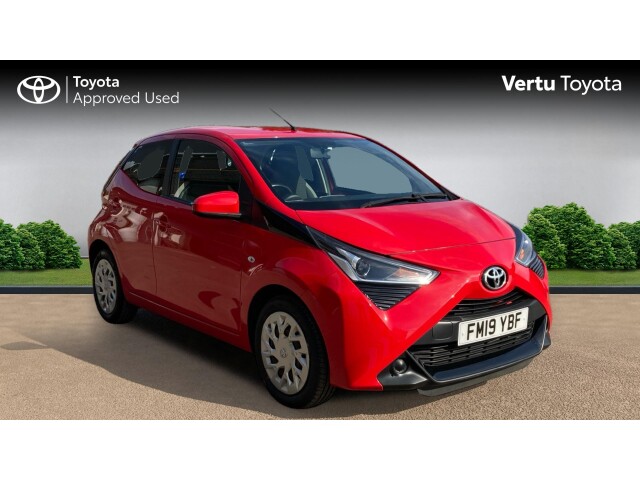 Main listing image - Toyota Aygo