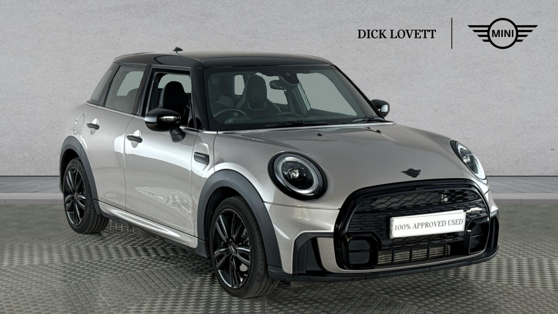 Main listing image - MINI Hatchback 5dr