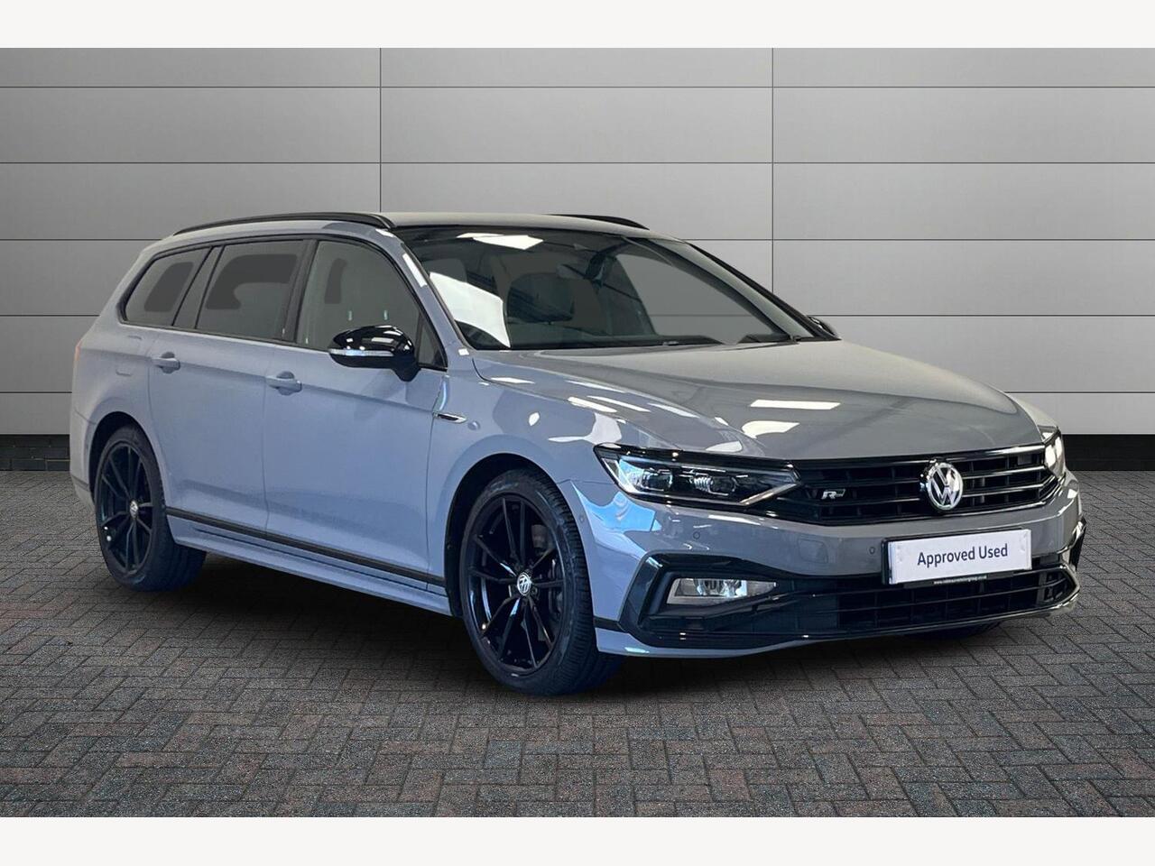 Main listing image - Volkswagen Passat Estate