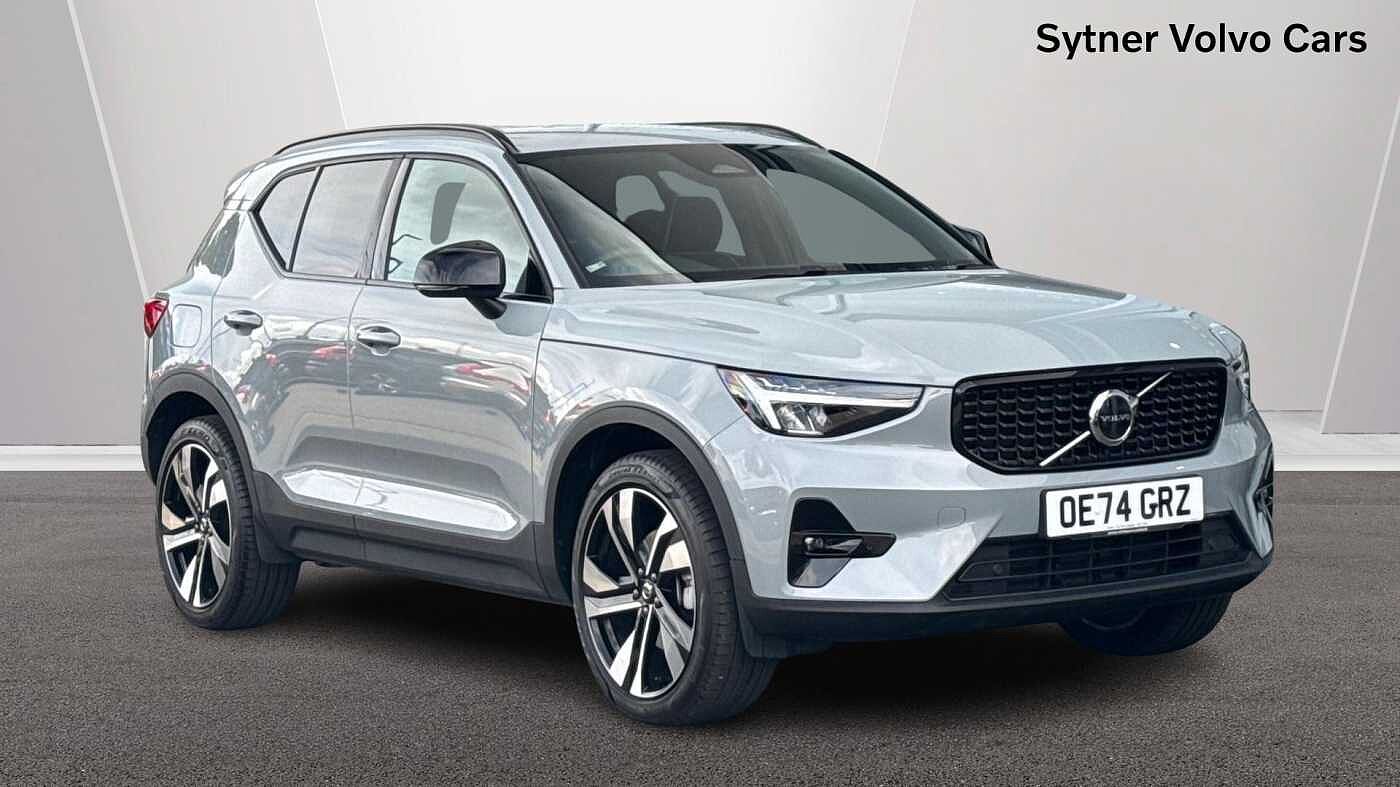 Main listing image - Volvo XC40
