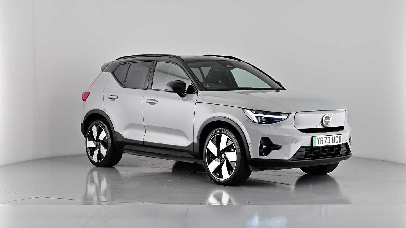 Main listing image - Volvo XC40 Recharge