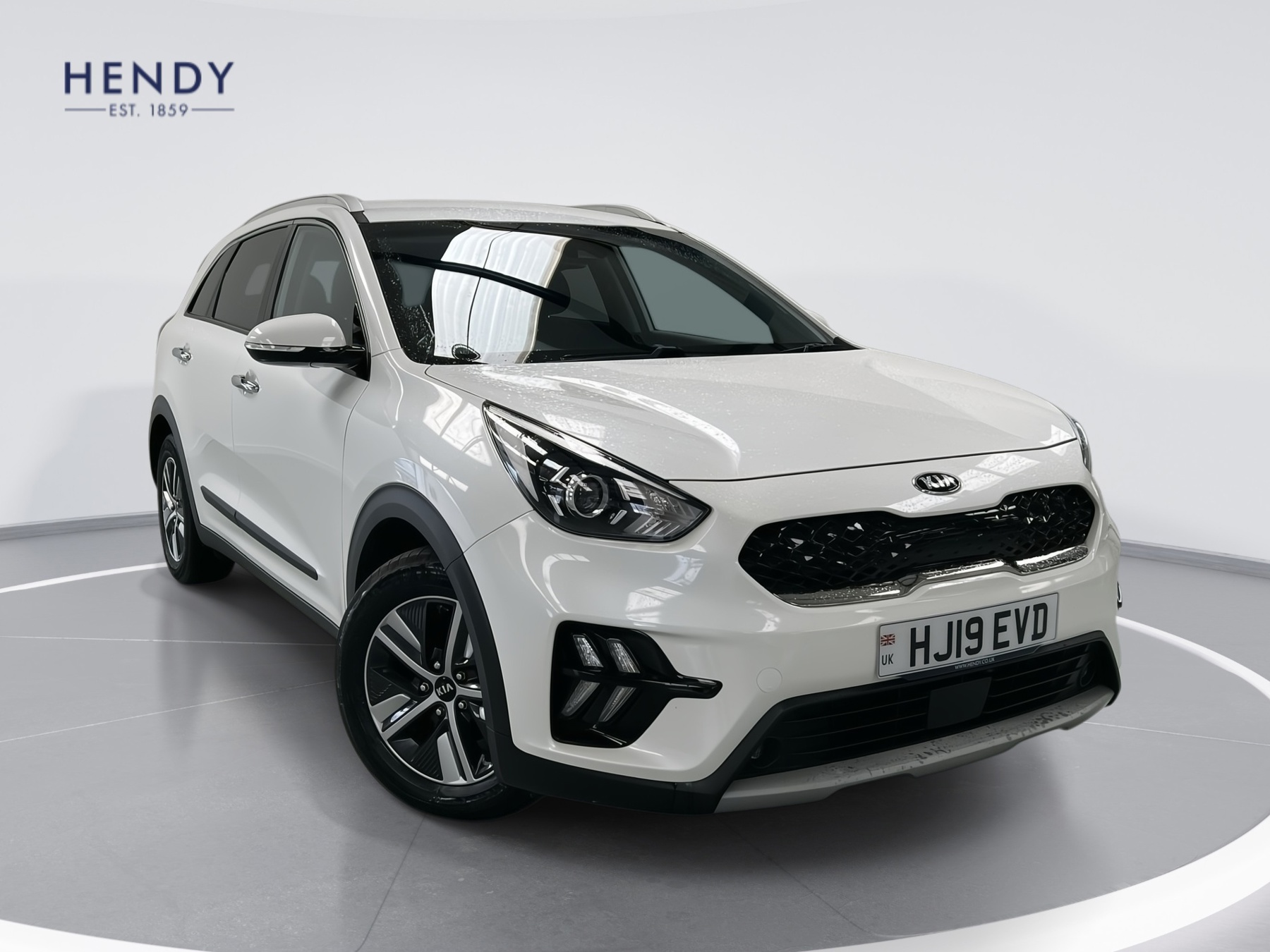 Main listing image - Kia Niro
