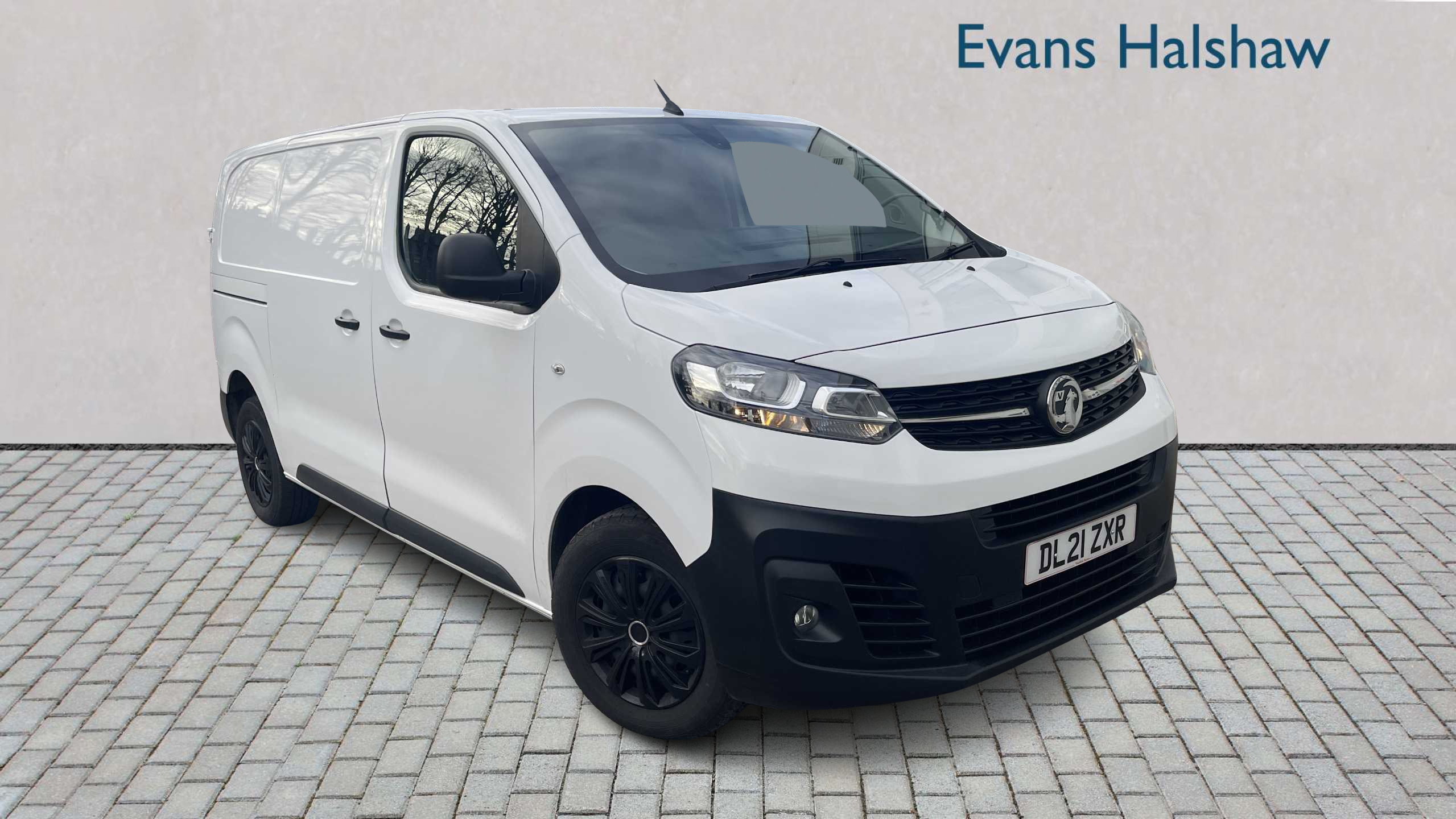 Main listing image - Vauxhall Vivaro