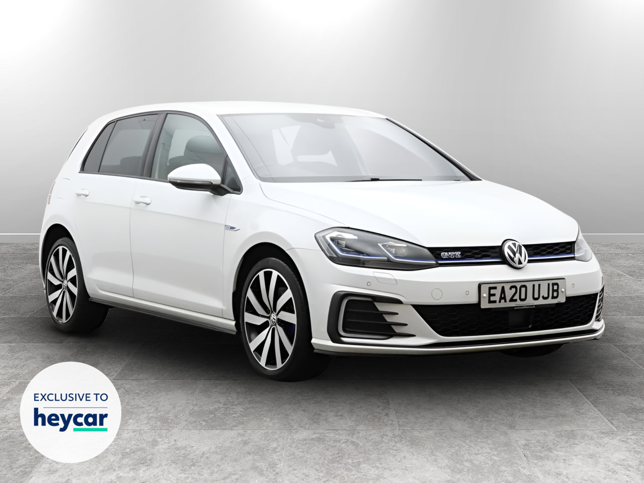 Main listing image - Volkswagen Golf GTE