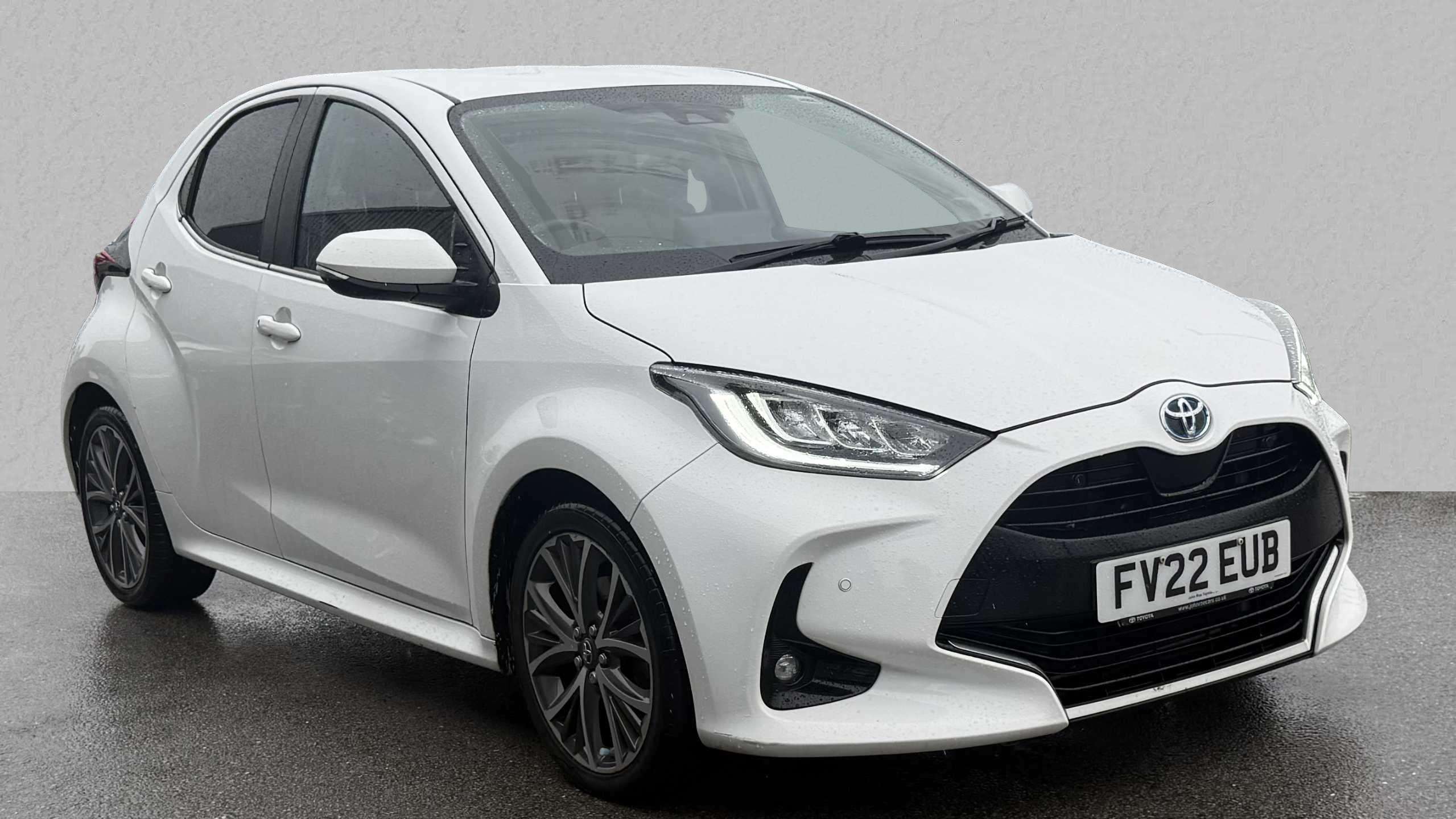 Main listing image - Toyota Yaris