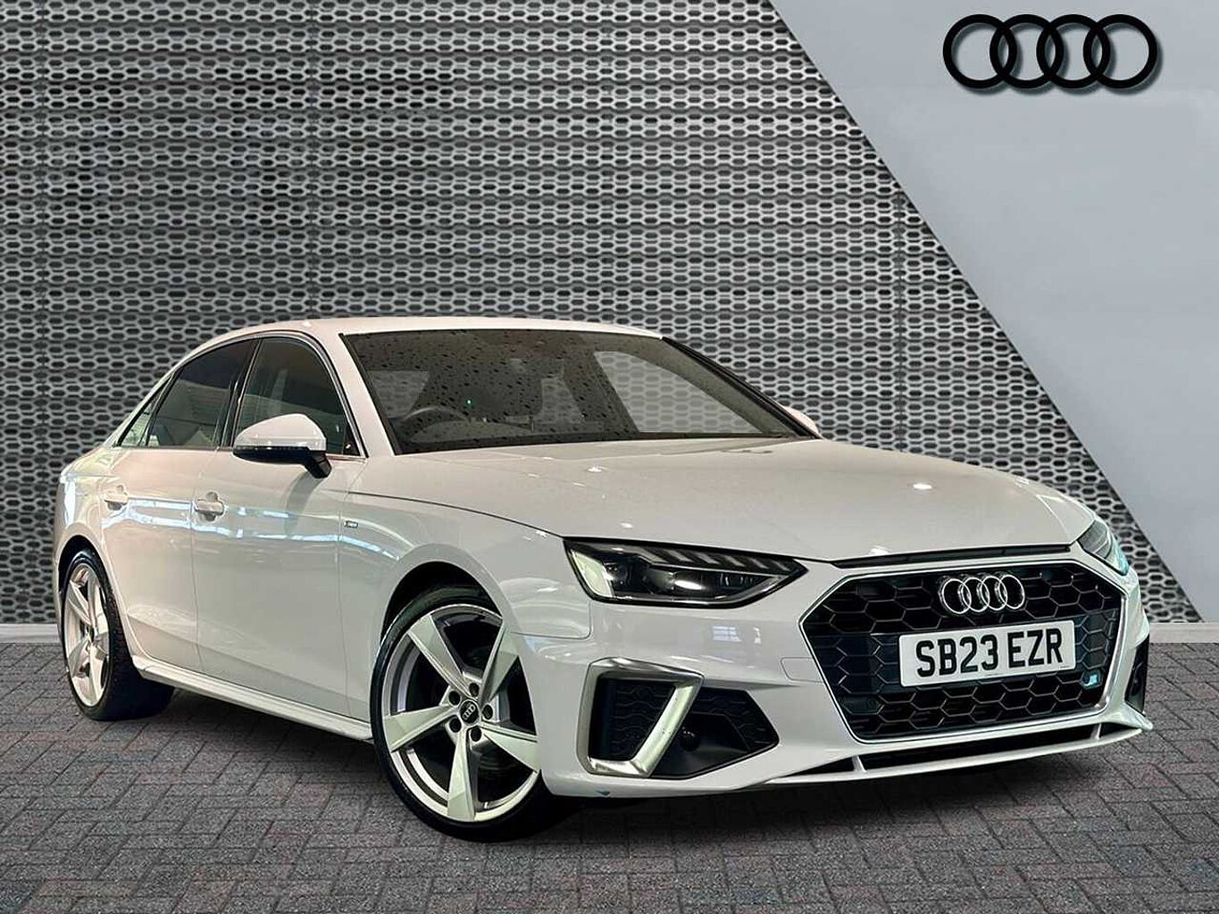 Main listing image - Audi A4
