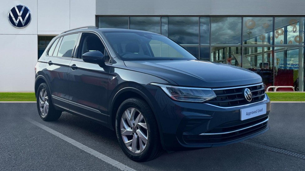 Main listing image - Volkswagen Tiguan