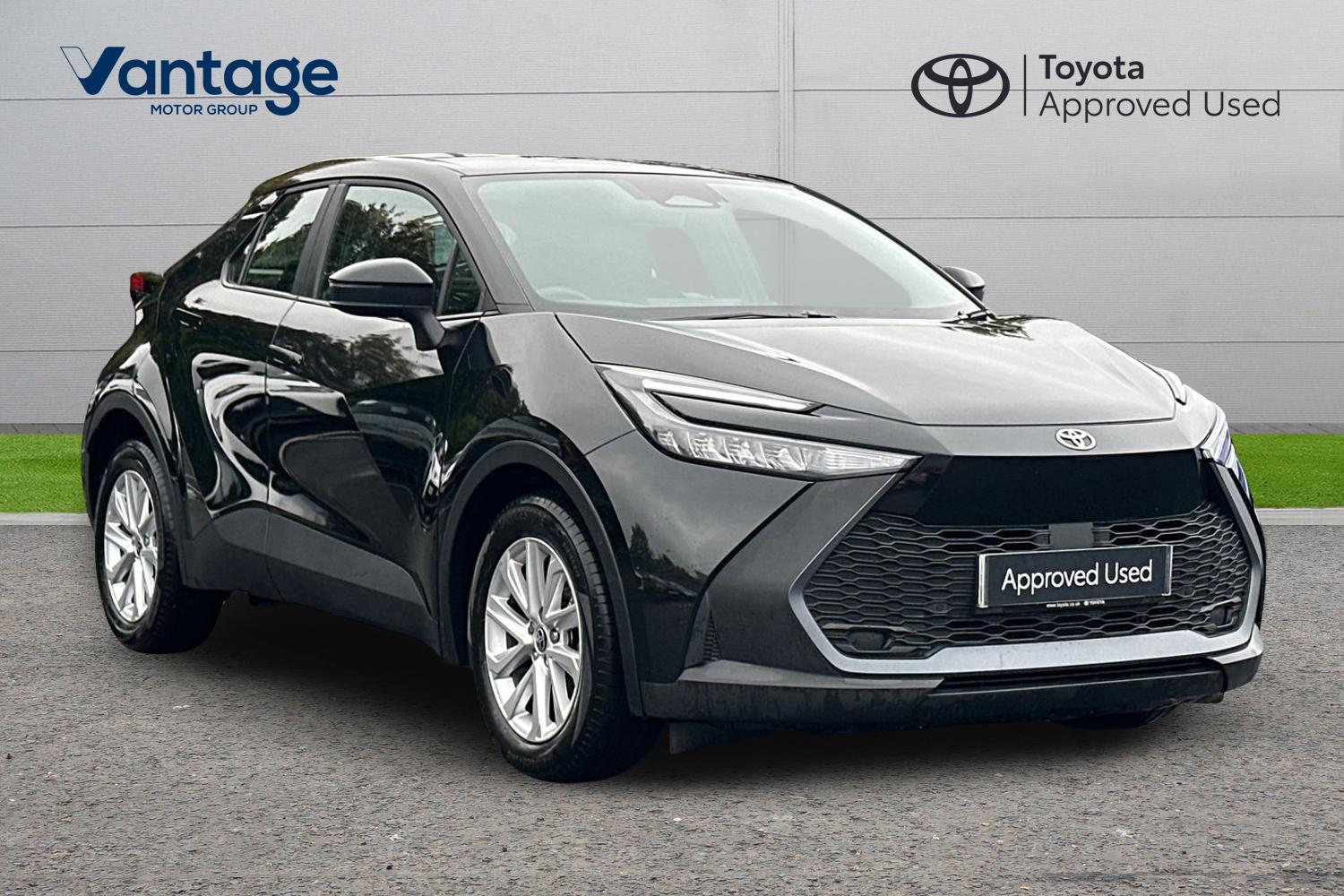 Main listing image - Toyota C-HR