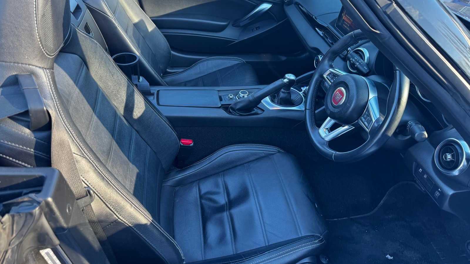 Main listing image - Fiat 124 Spider