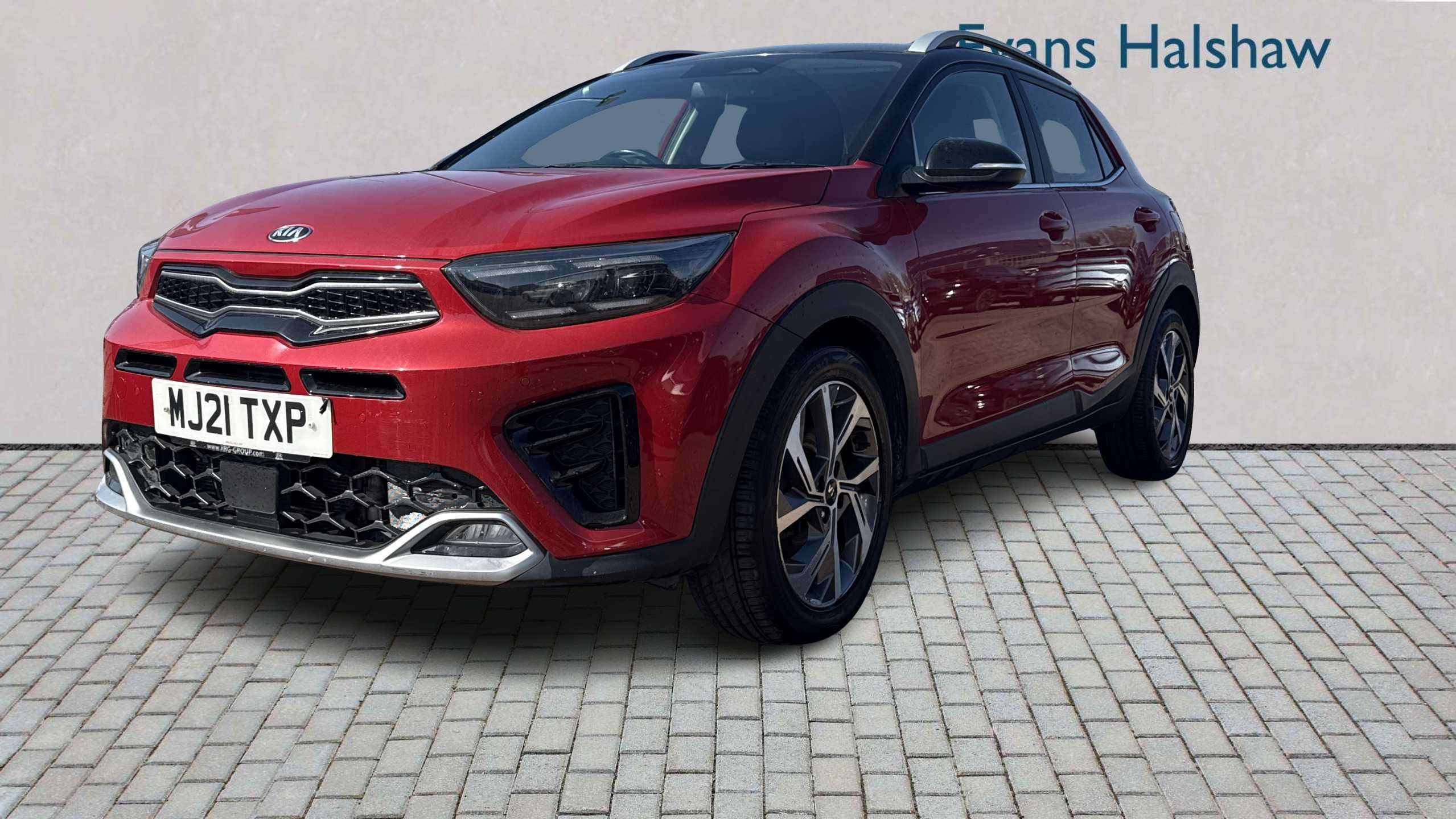 Main listing image - Kia Stonic