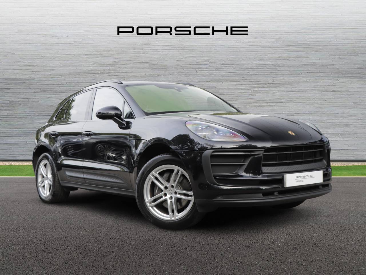 Main listing image - Porsche Macan