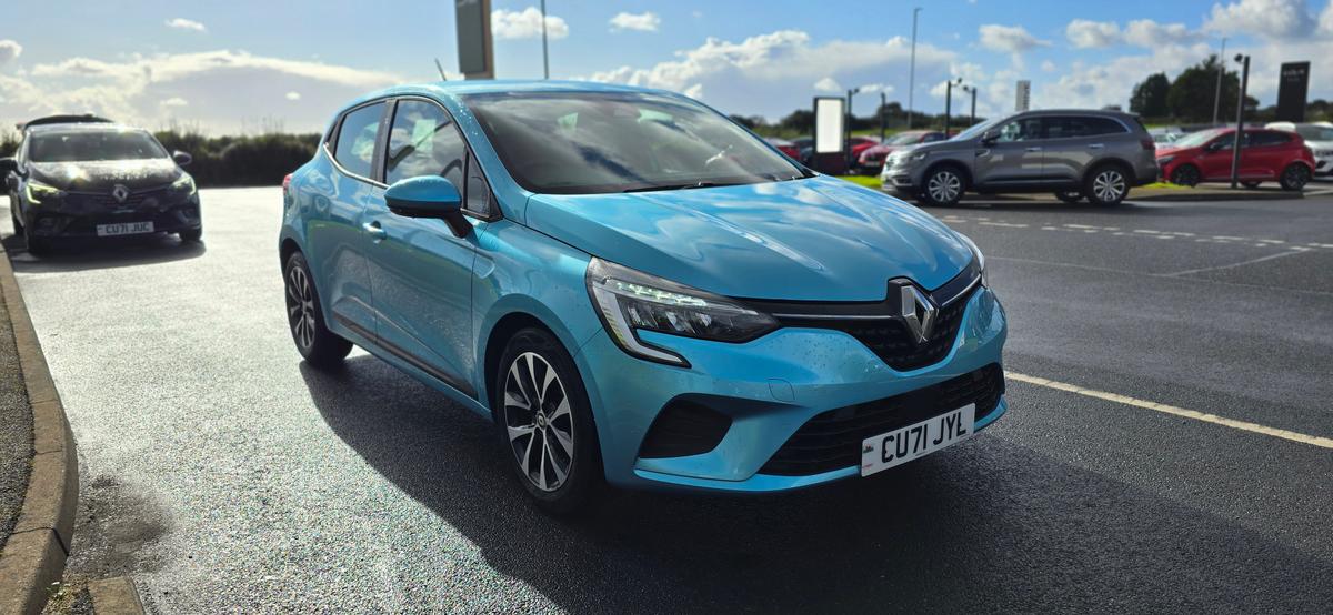 Main listing image - Renault Clio