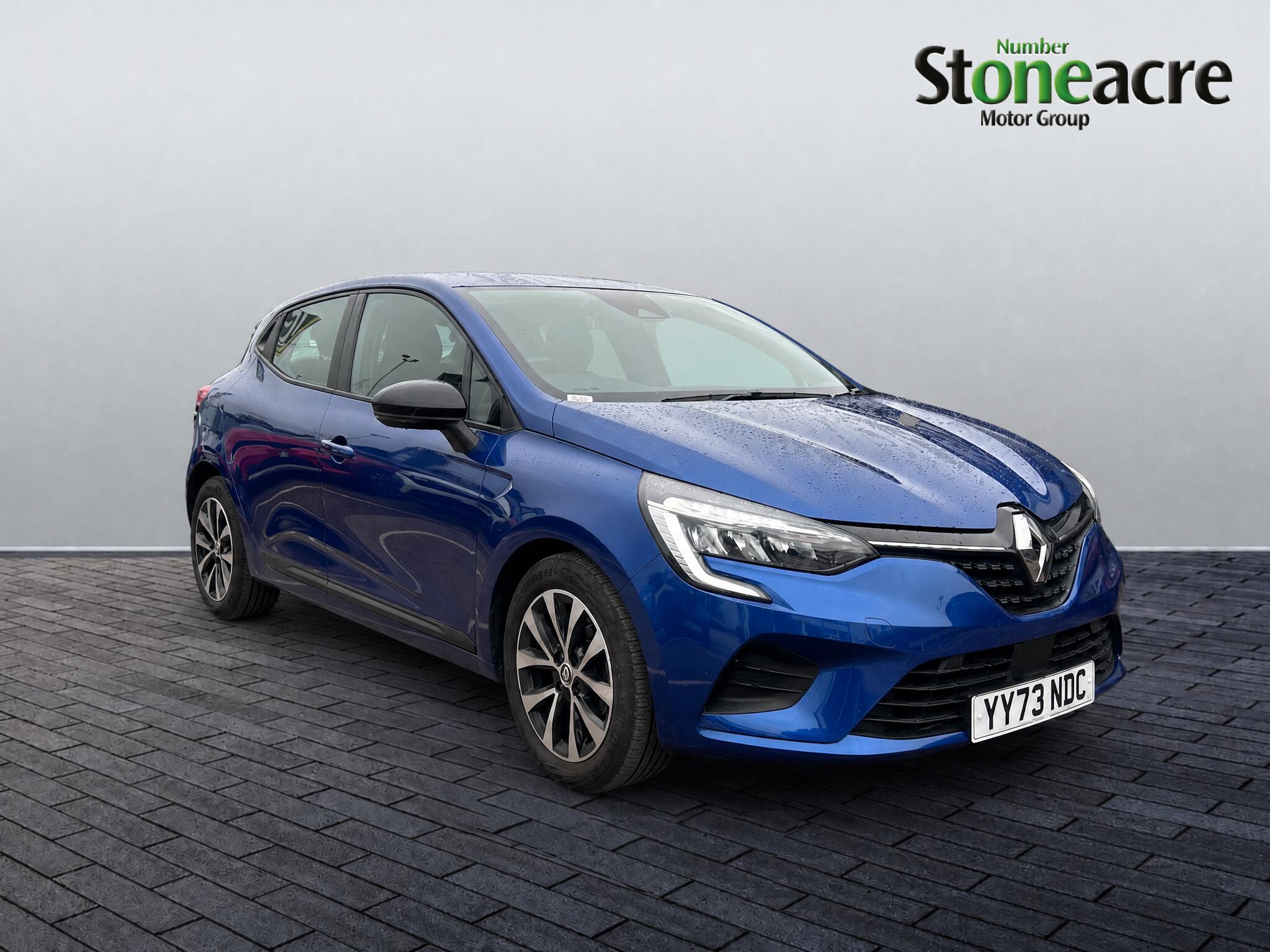 Main listing image - Renault Clio