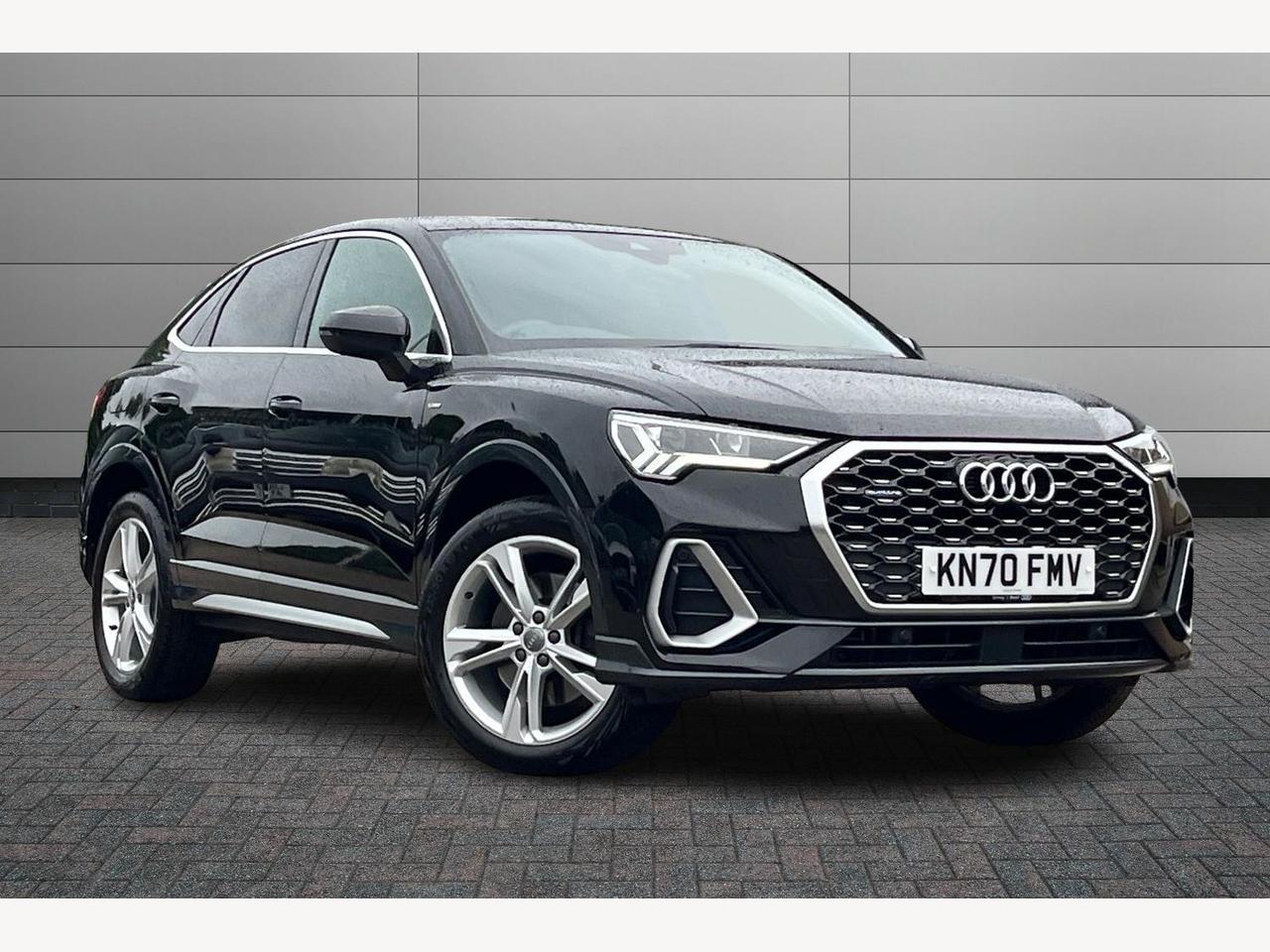 Main listing image - Audi Q3