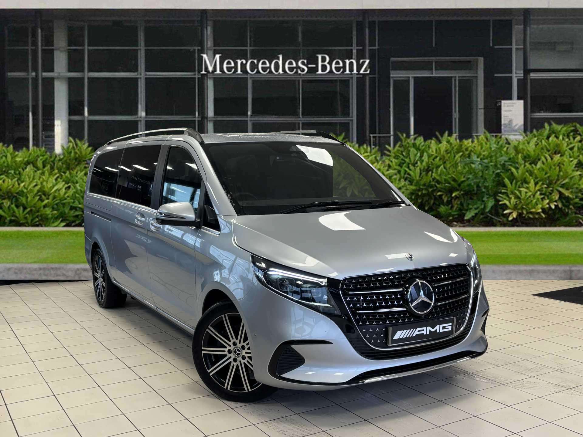 Main listing image - Mercedes-Benz V-Class
