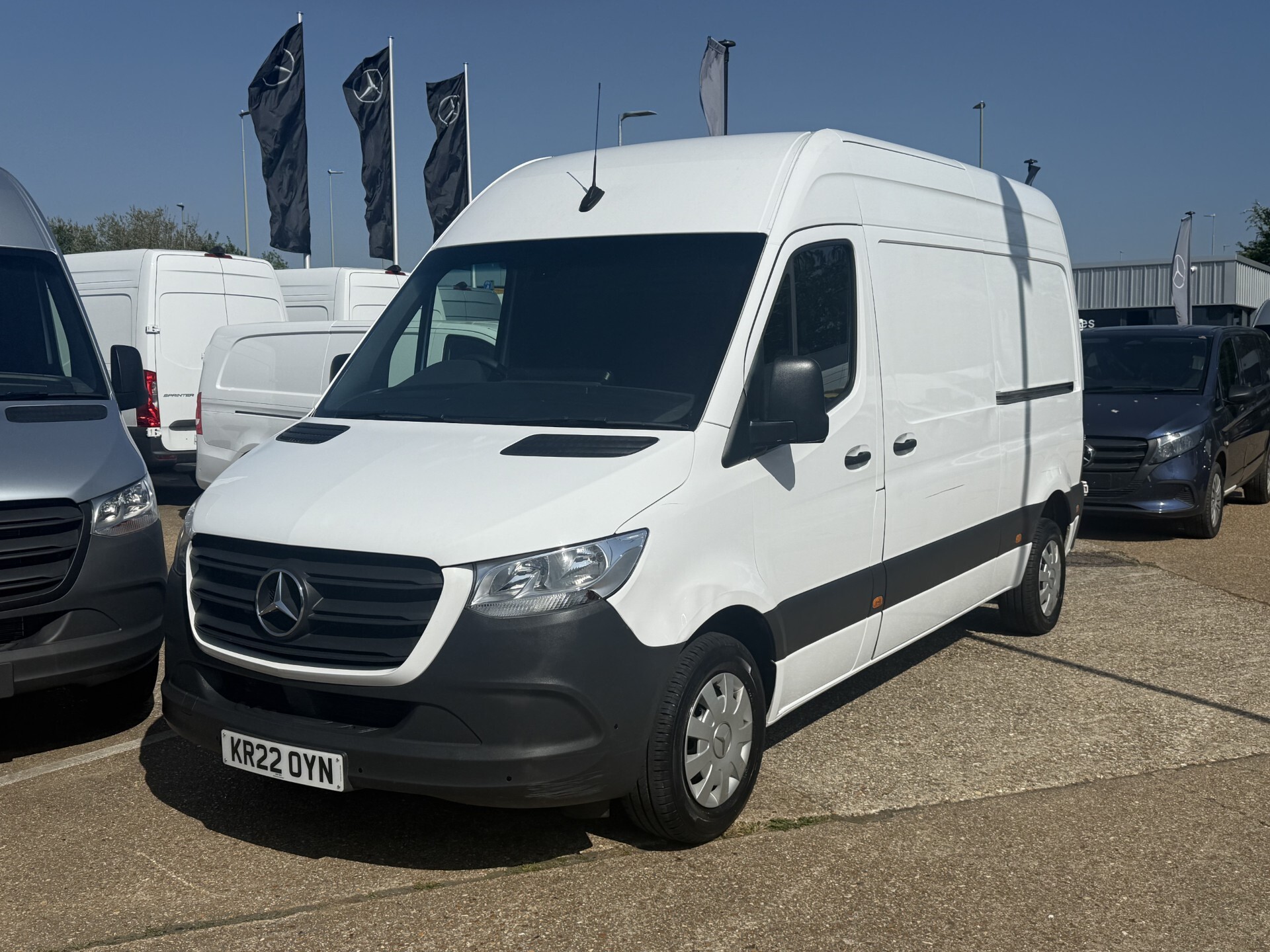 Main listing image - Mercedes-Benz Sprinter