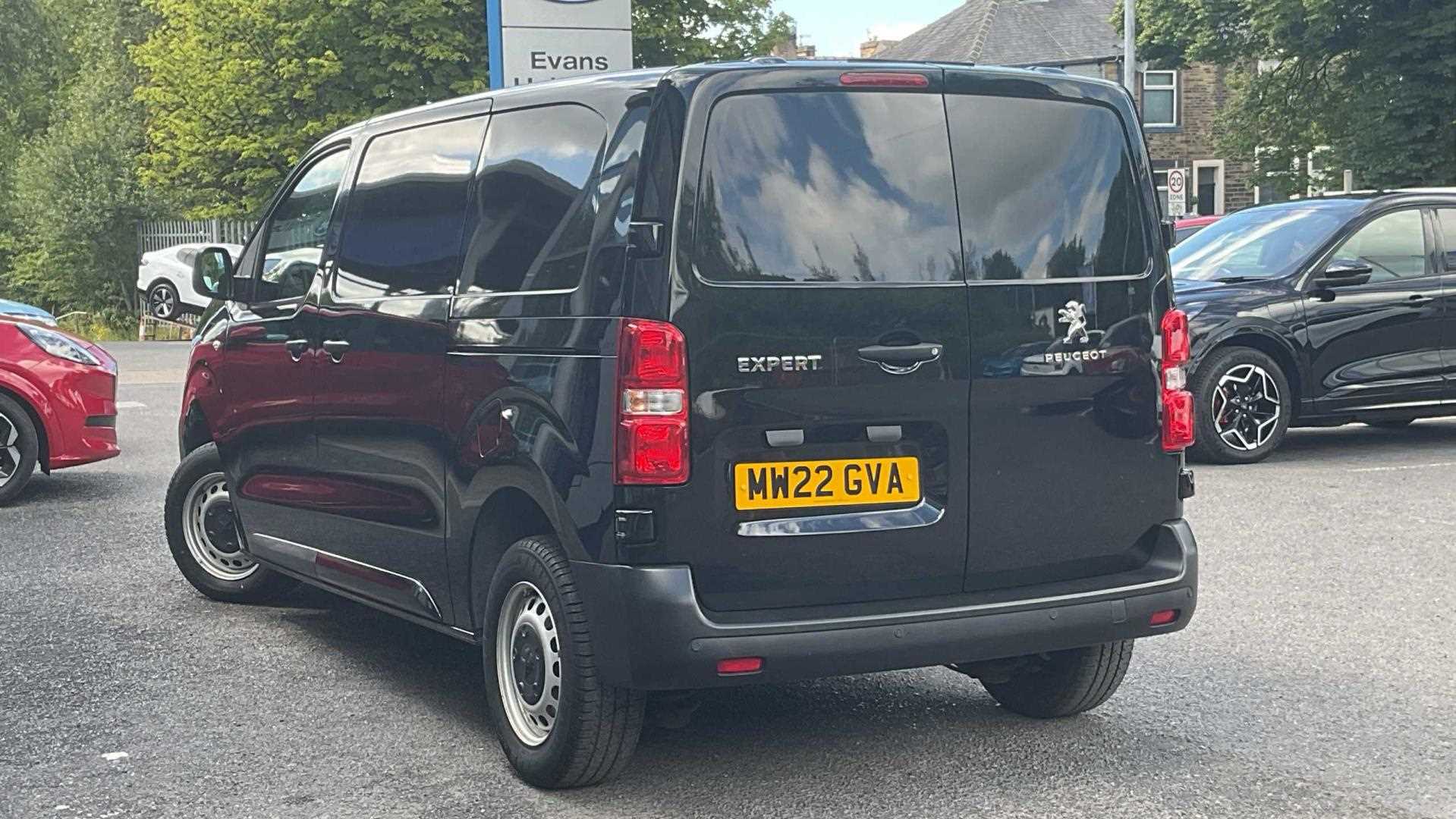Main listing image - Peugeot Expert