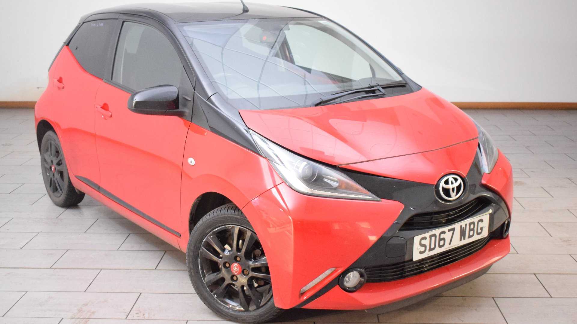 Main listing image - Toyota Aygo