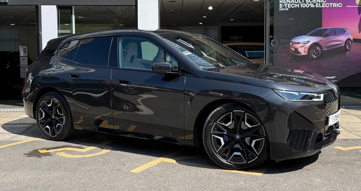 Main listing image - BMW iX