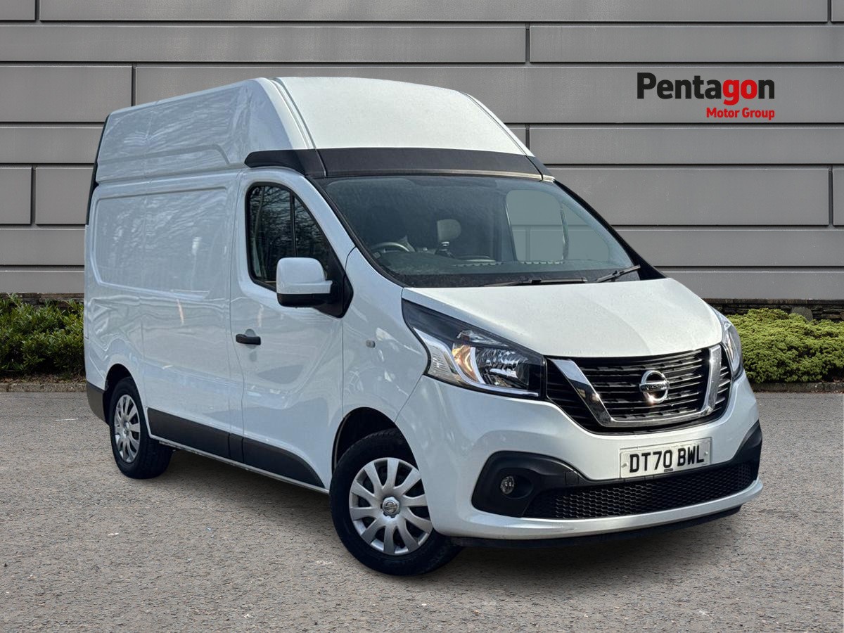 Main listing image - Nissan NV300